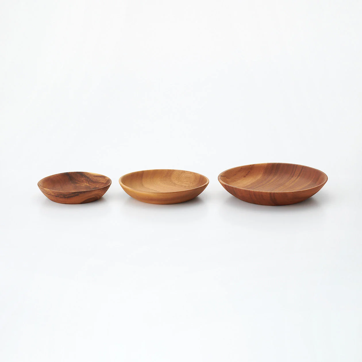 Acacia Deep Plate (Dia. 20 cm) - Image 6