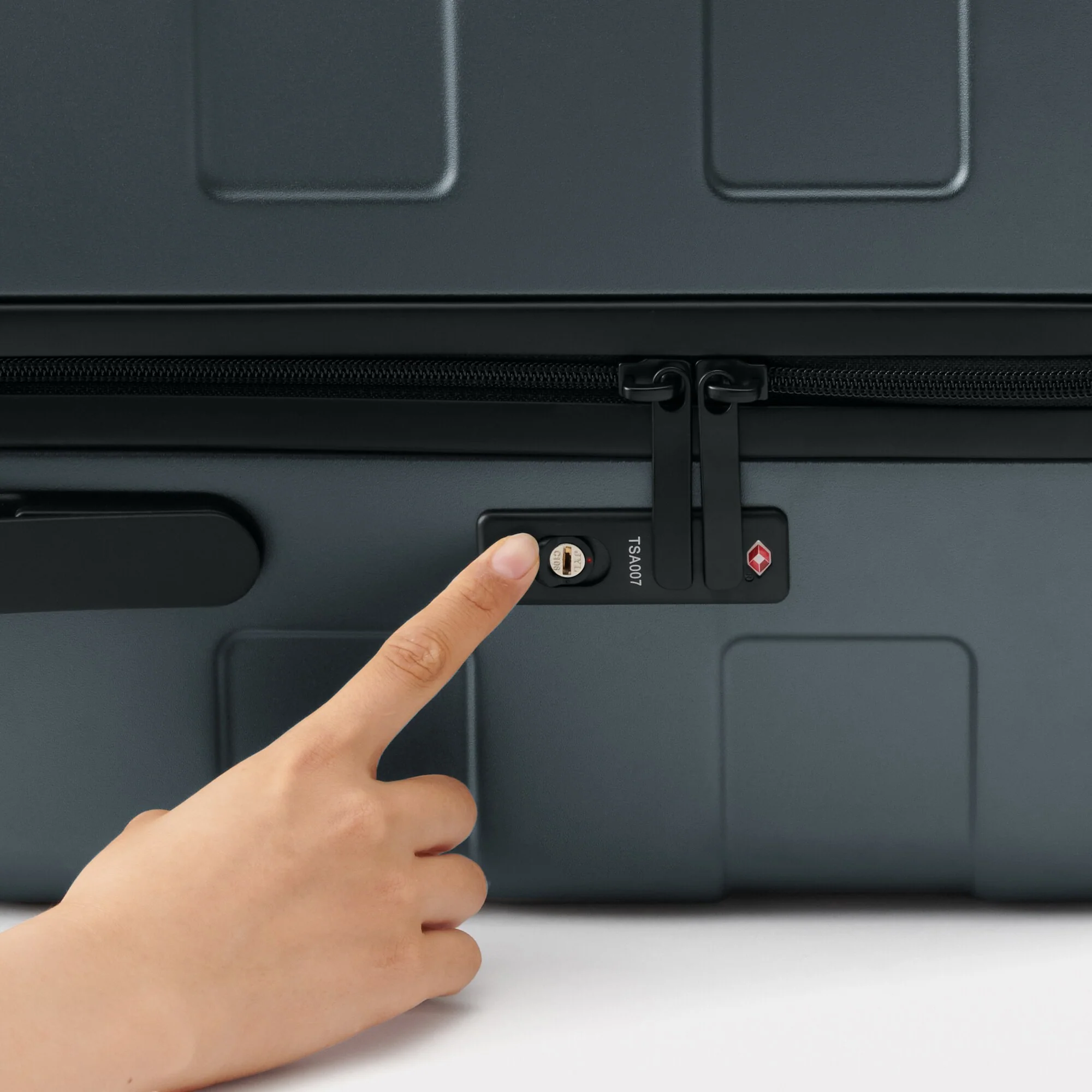 Adjustable Handle Hard Shell Suitcase 105L | Check-In - Image 52