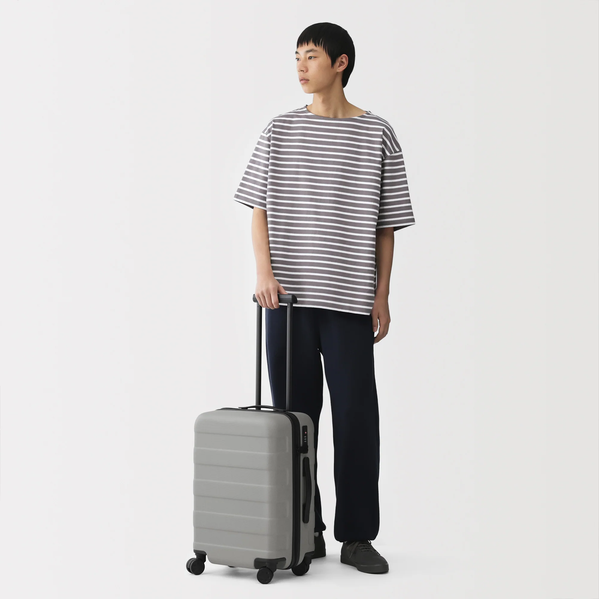 Hard Shell Suitcase 36L | Carry-On - Image 43