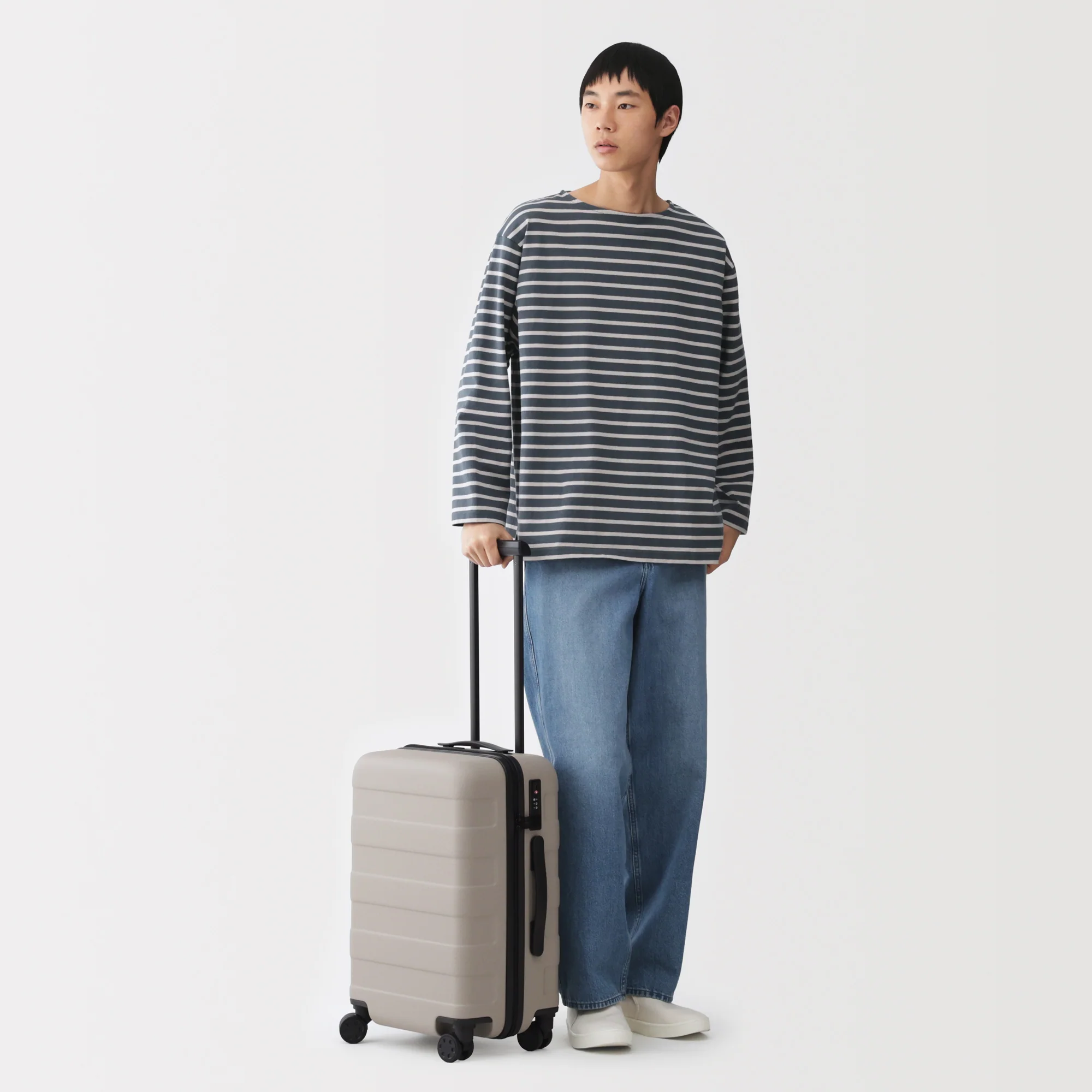 Hard Shell Suitcase 36L | Carry-On - Image 69