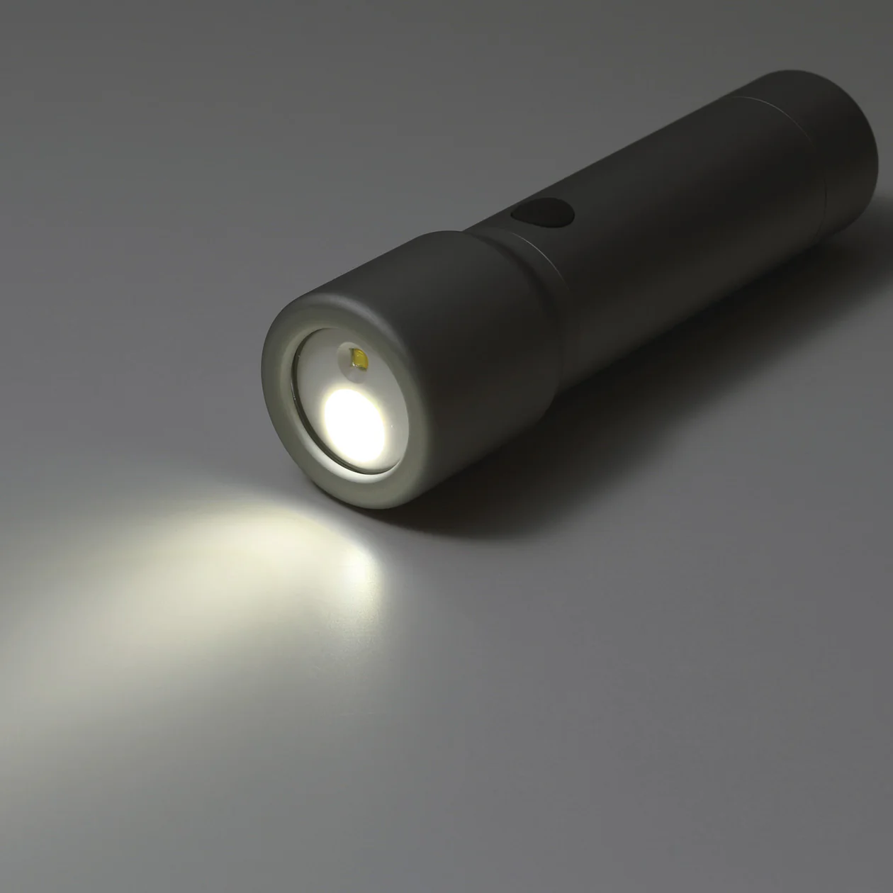 Aluminum LED Flashlight - Image 5