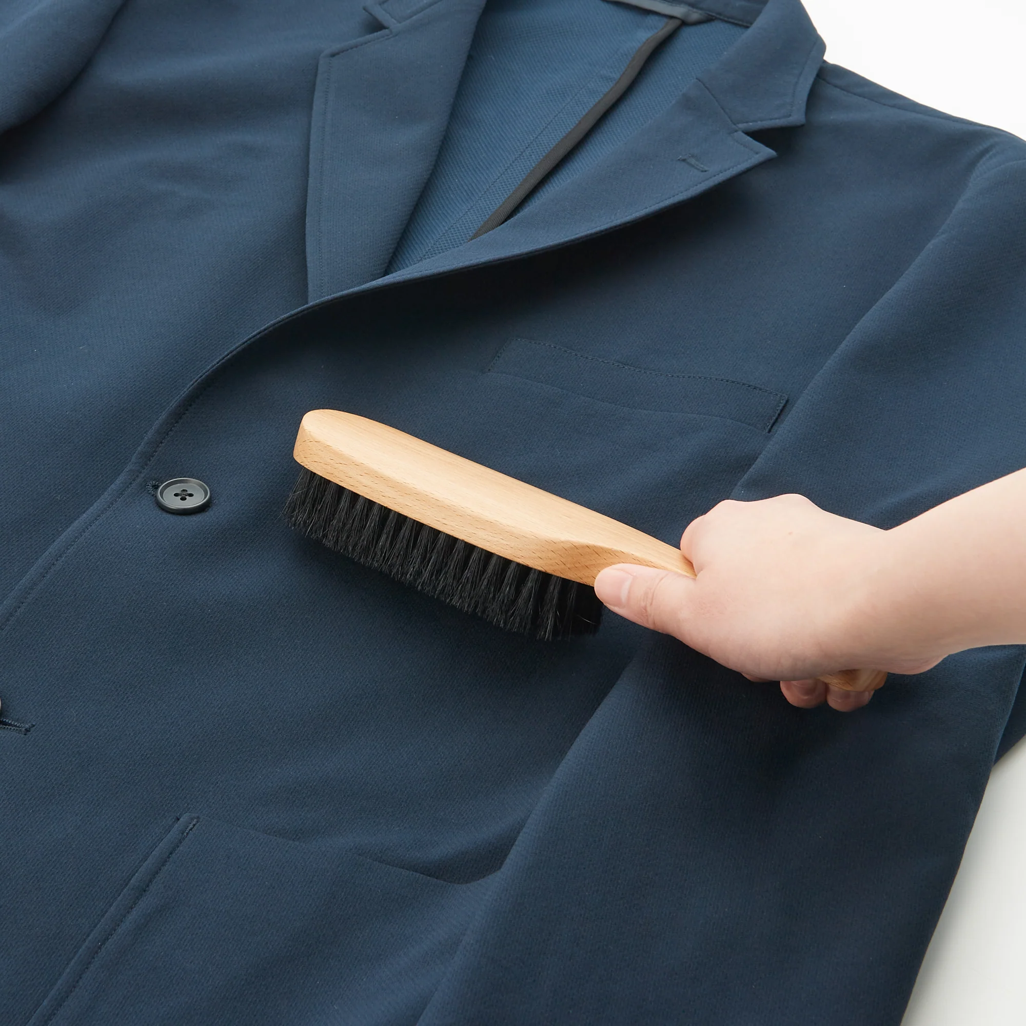 Beech Clothes Brush - Image 3