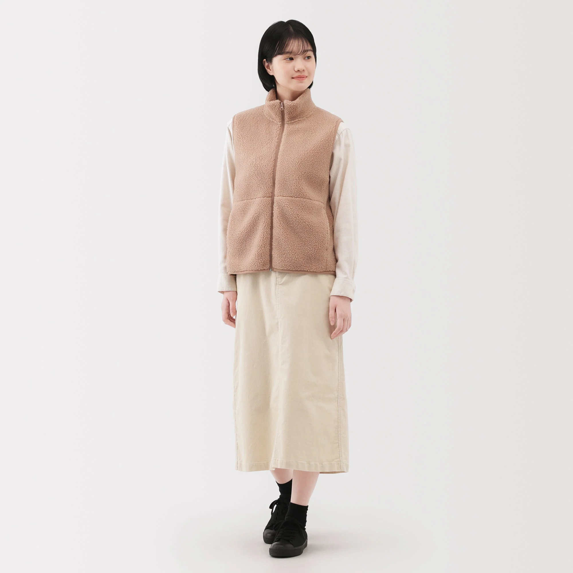 Boa Fleece Vest - Image 4