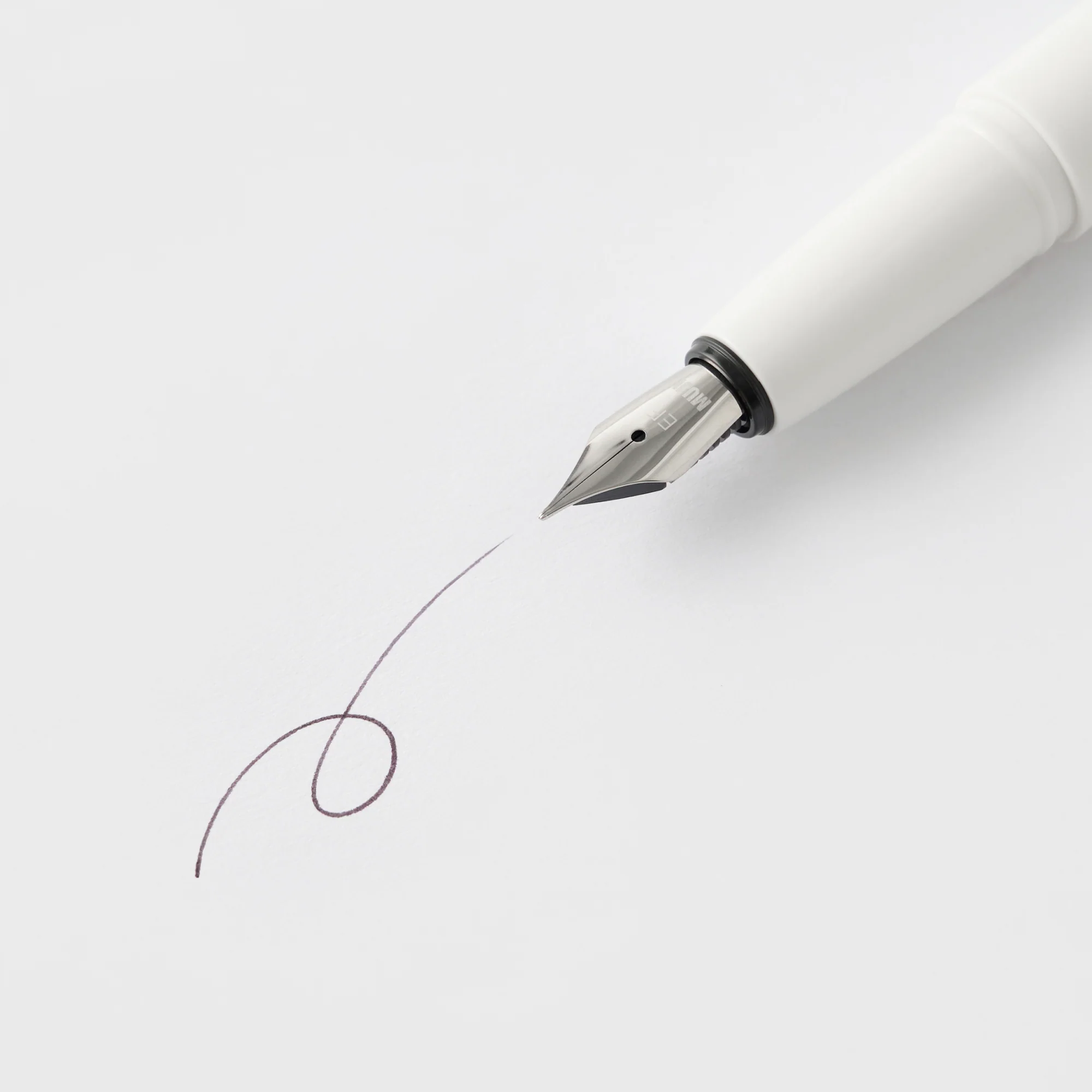Compact Fountain Pen - Image 2