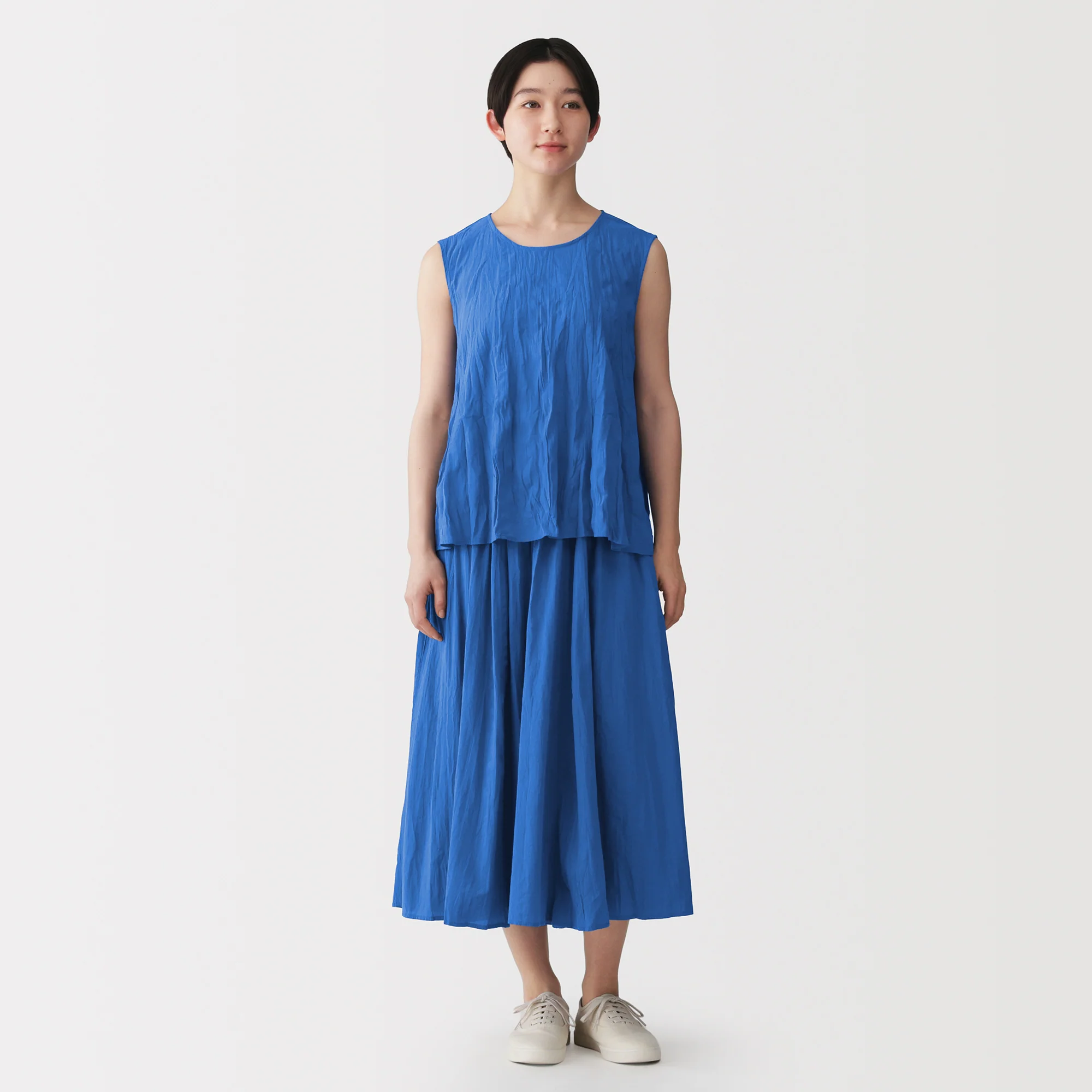 Cotton Crepe Sleeveless Blouse - Image 25