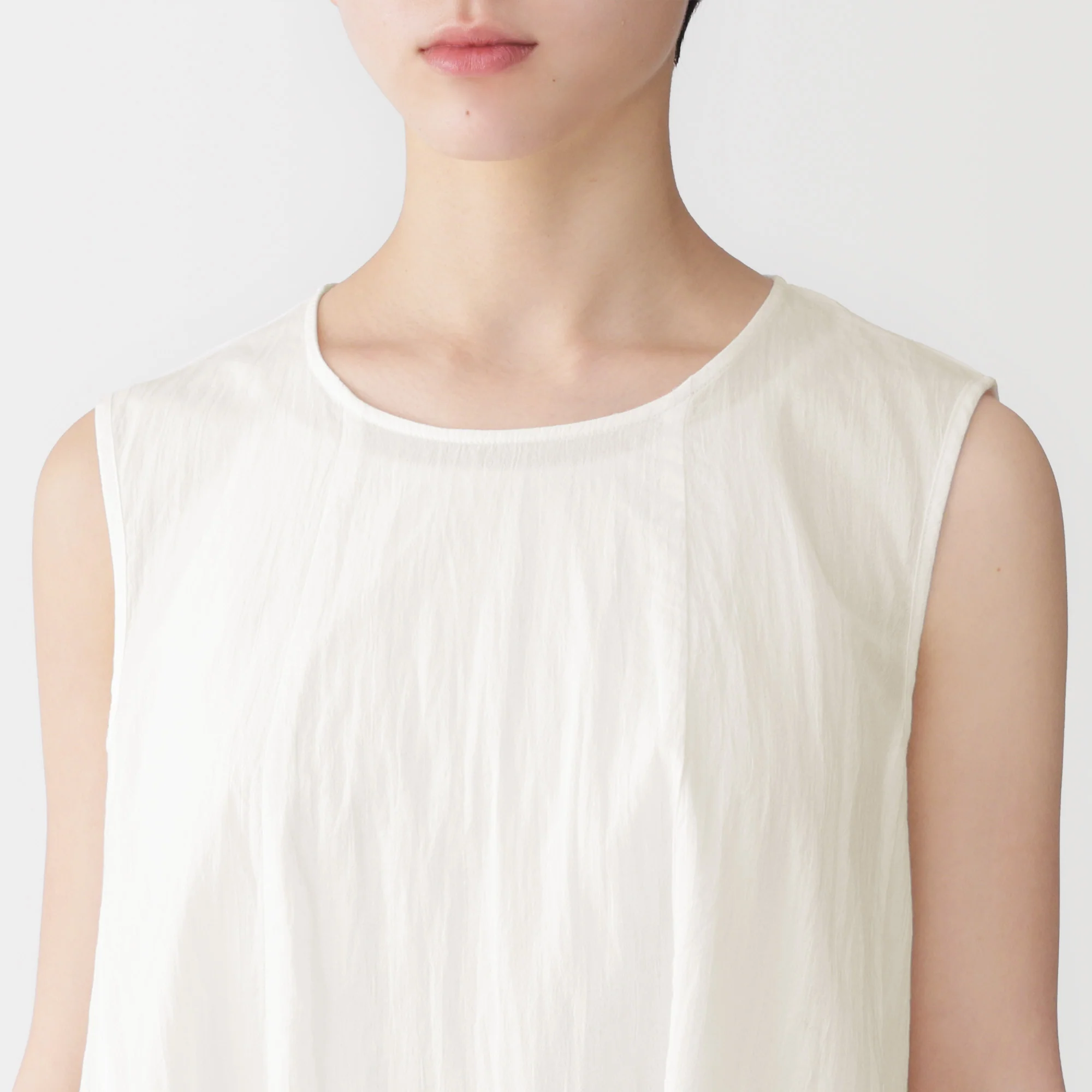 Cotton Crepe Sleeveless Blouse - Image 28
