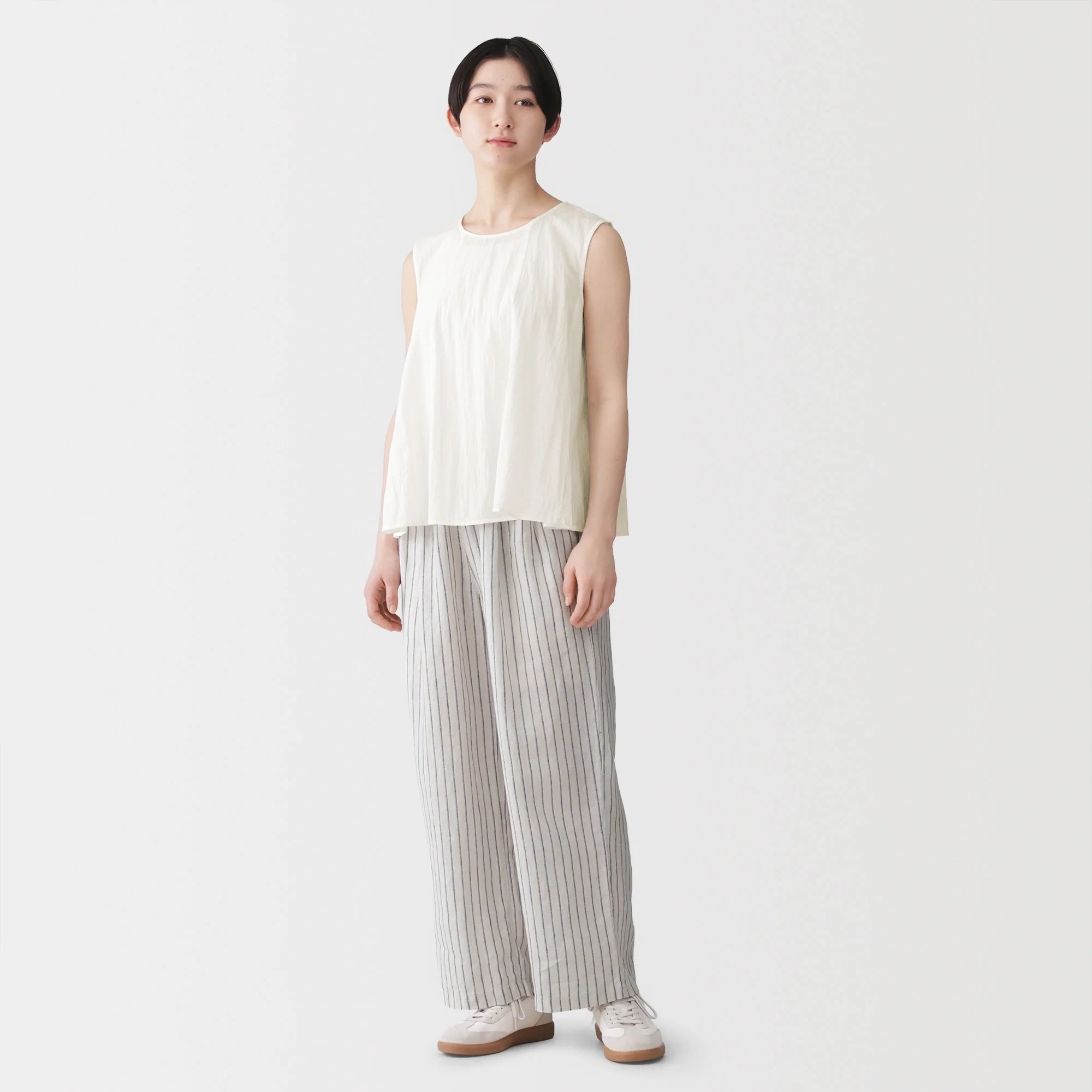 Cotton Crepe Sleeveless Blouse - Image 5