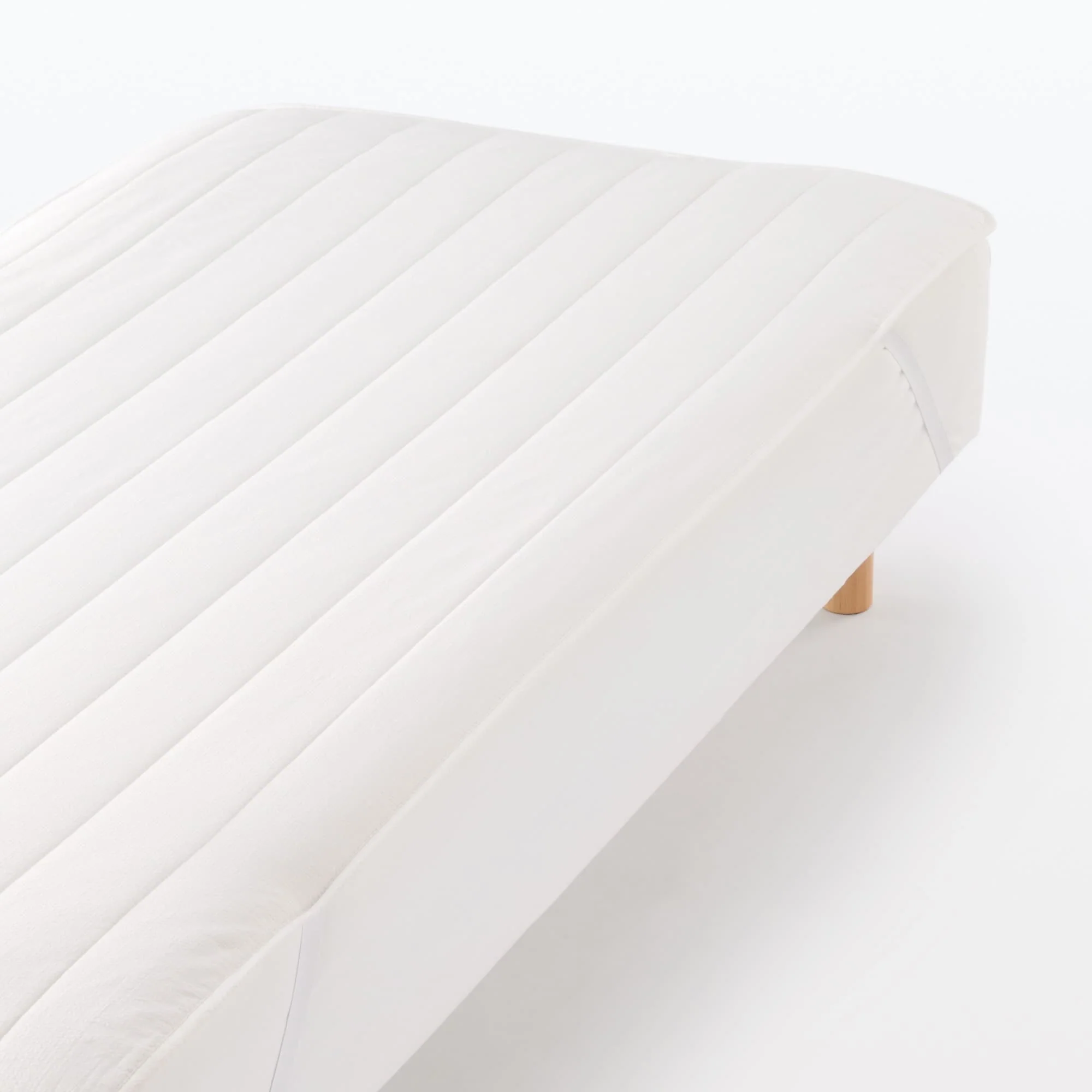 Cotton Seersucker Quilted Pad - Queen - Image 5