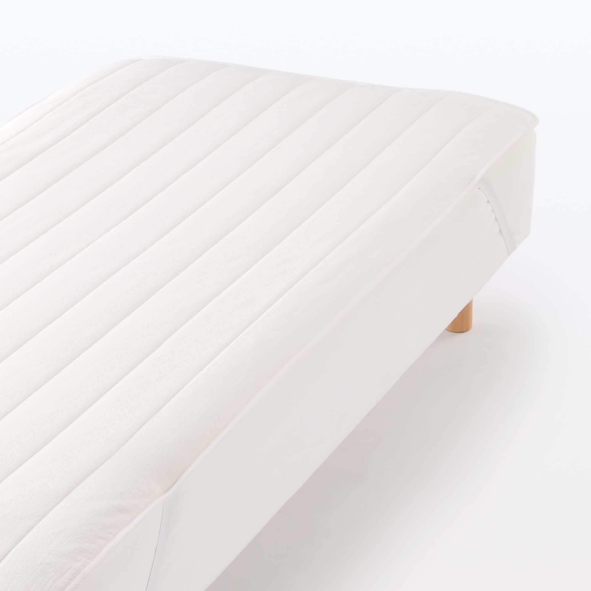 Cotton Seersucker Quilted Pad - Single - Image 5