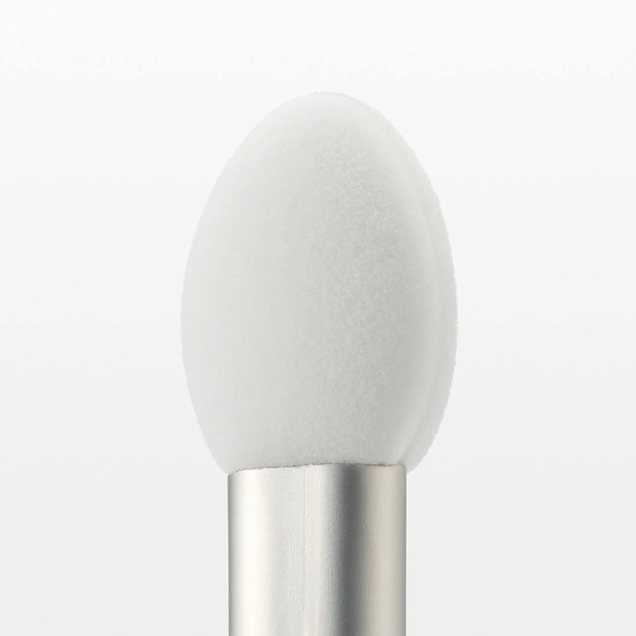 Eye Shadow Sponge for Case - Image 4