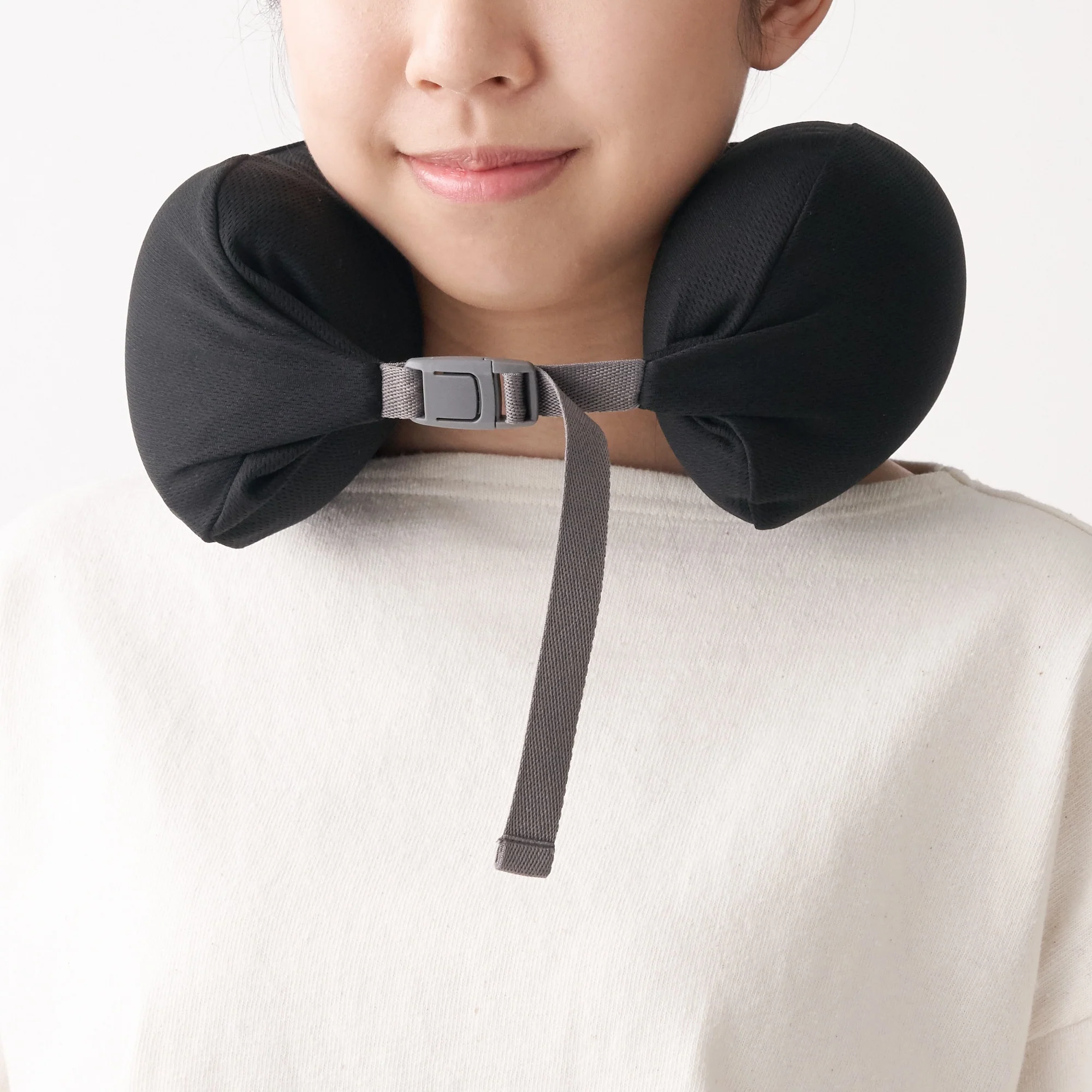 Fitting Neck Cushion - Curved - Image 3