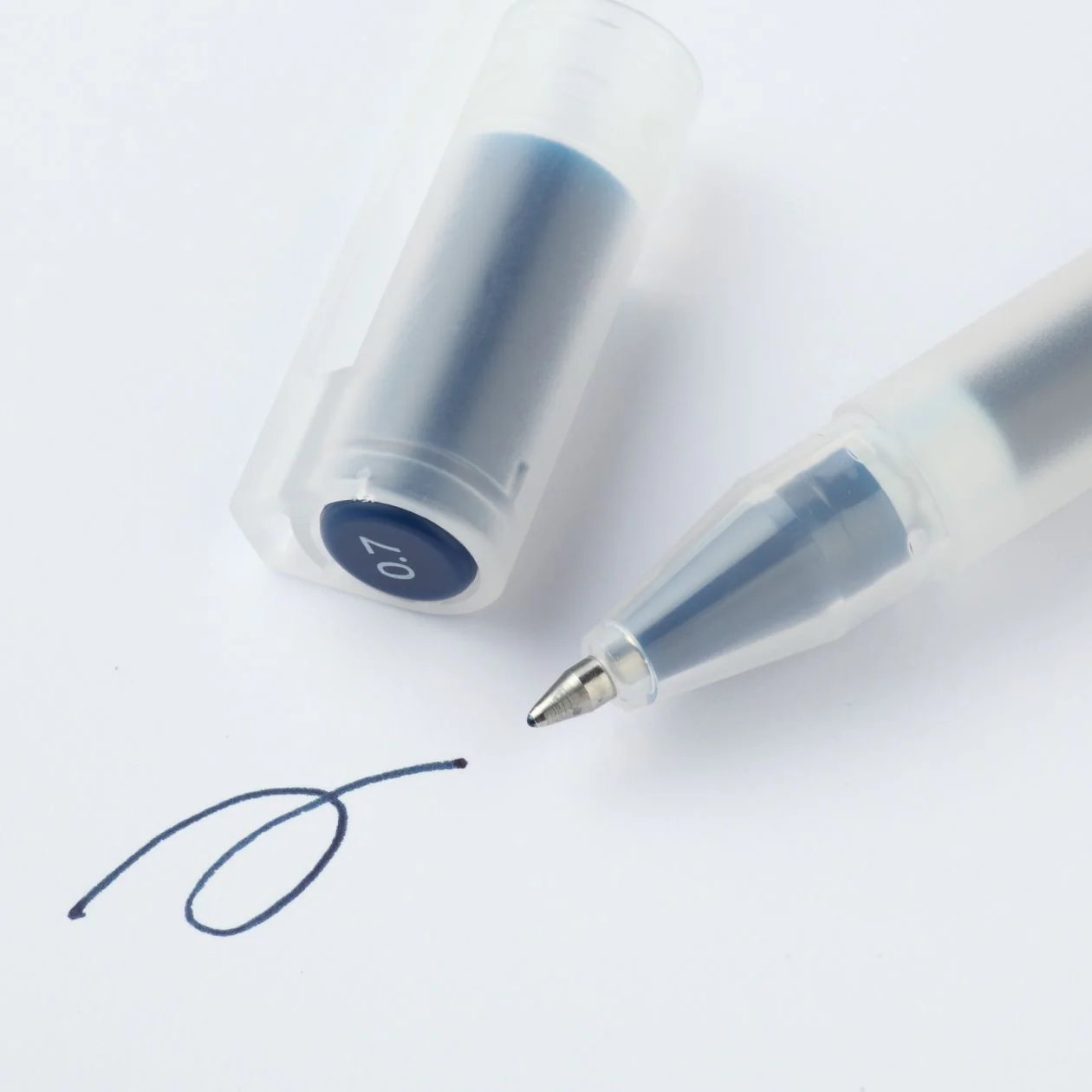 Gel Ink Cap Type Pen 0.7 mm - Image 4