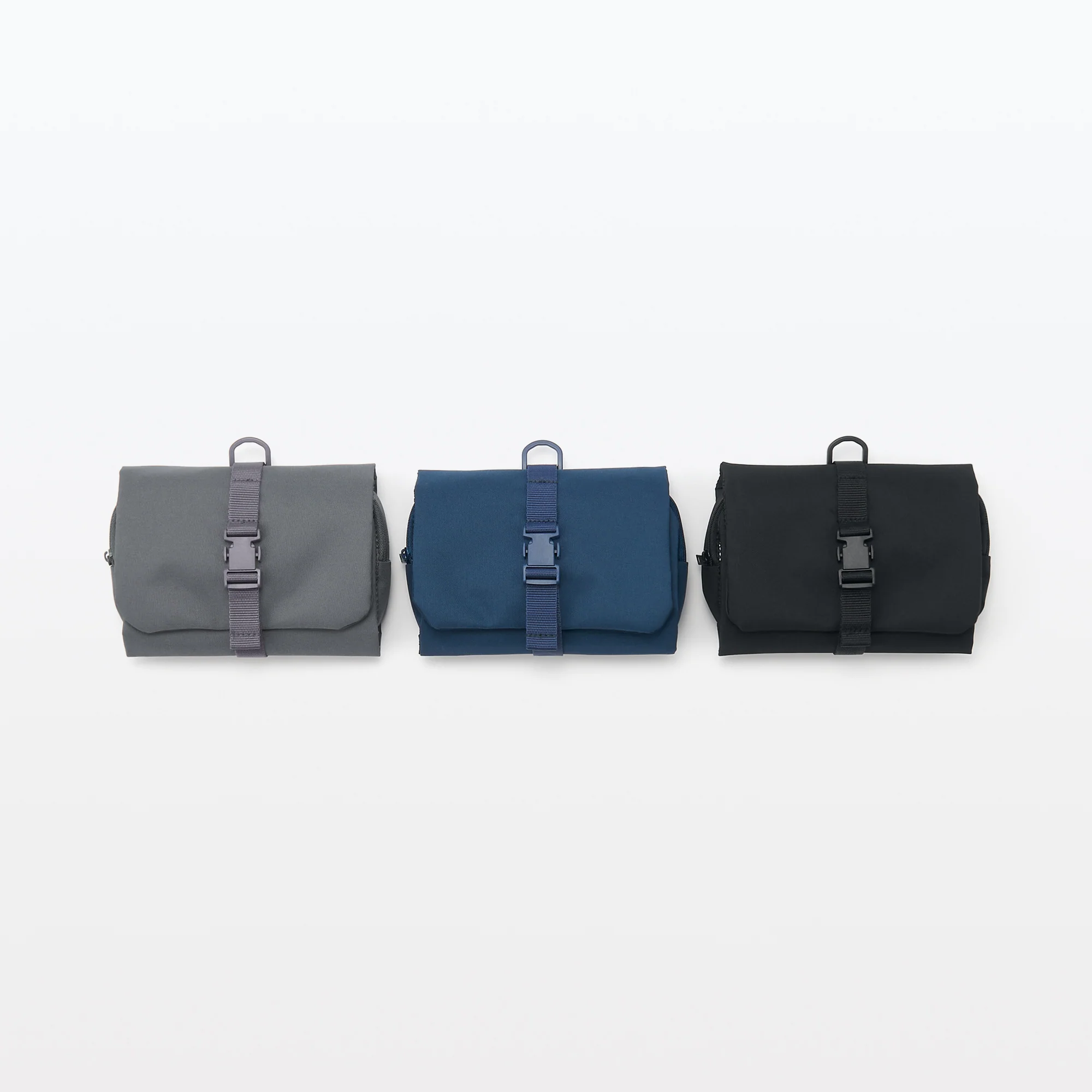 Hanging Case with Removable Pouch - Image 22
