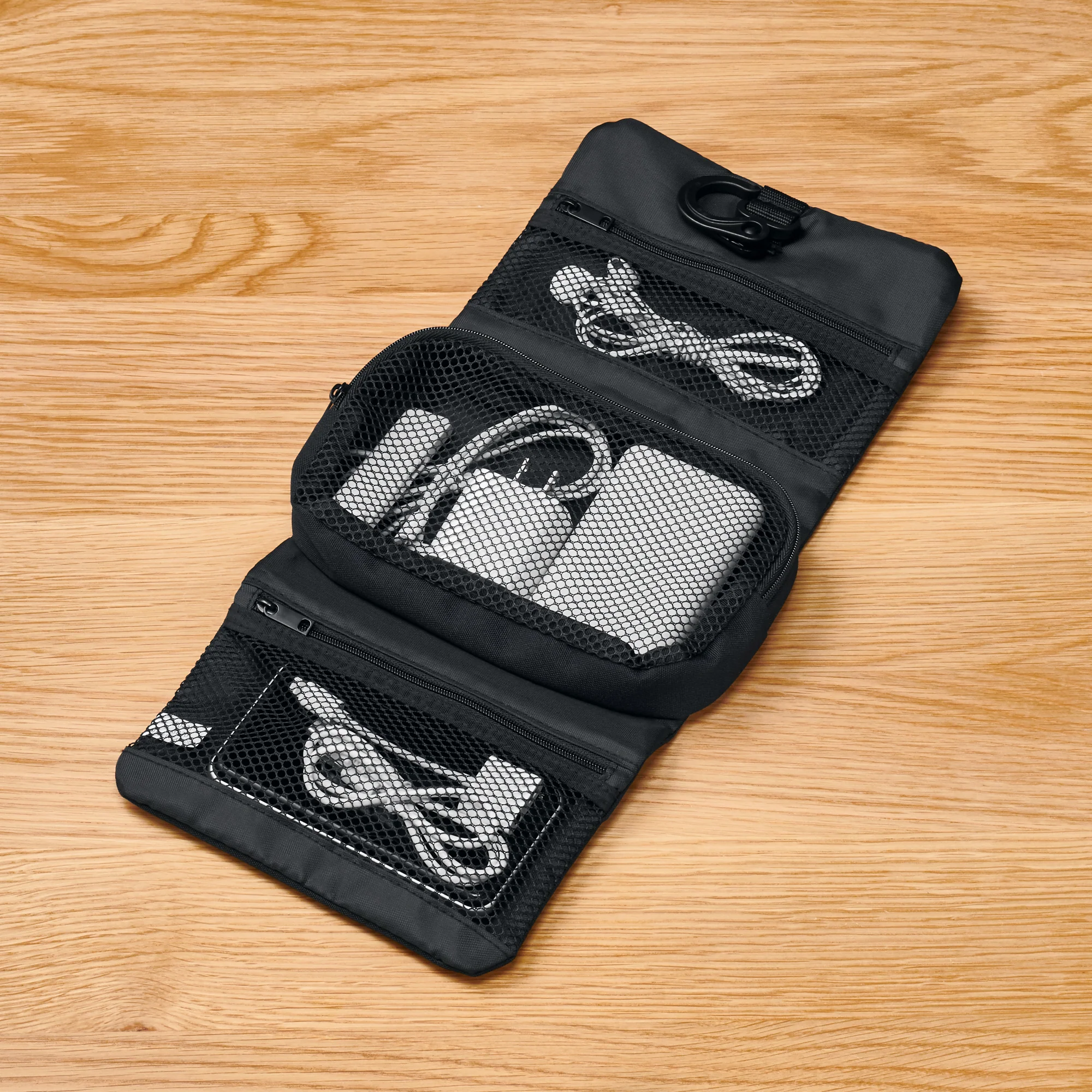 Hanging Case with Removable Pouch - Image 3
