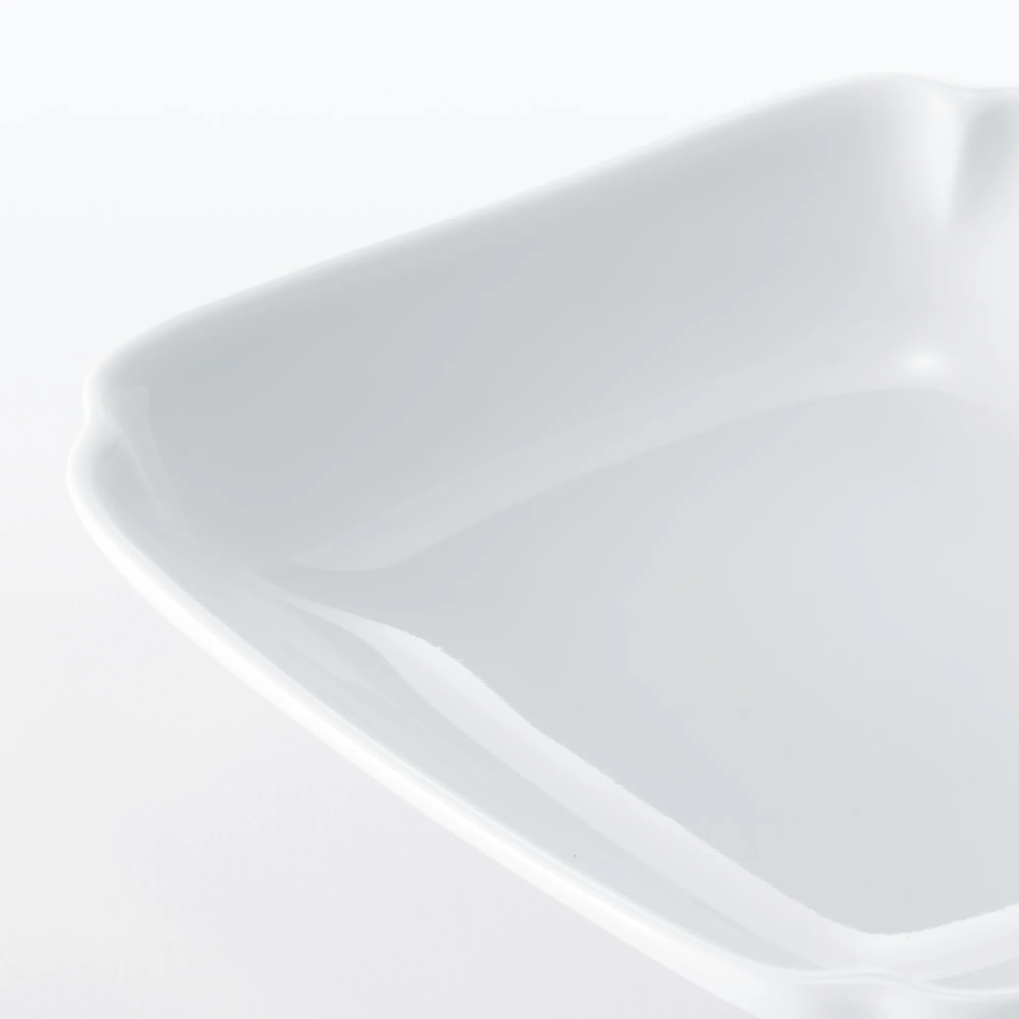 Hasami Ware Lucky Small Plate - Diamond - White - Image 5