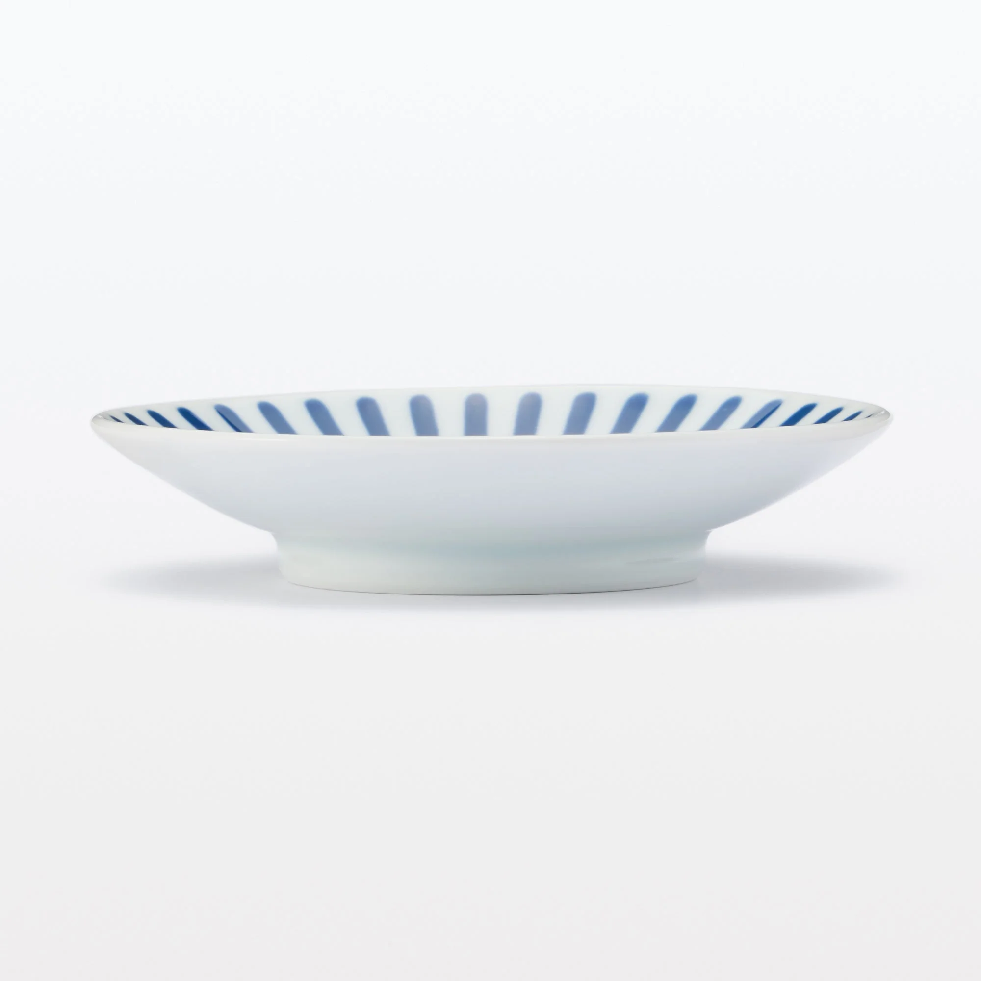 Hasami Ware Small Plate - Stripes Pattern - Image 3