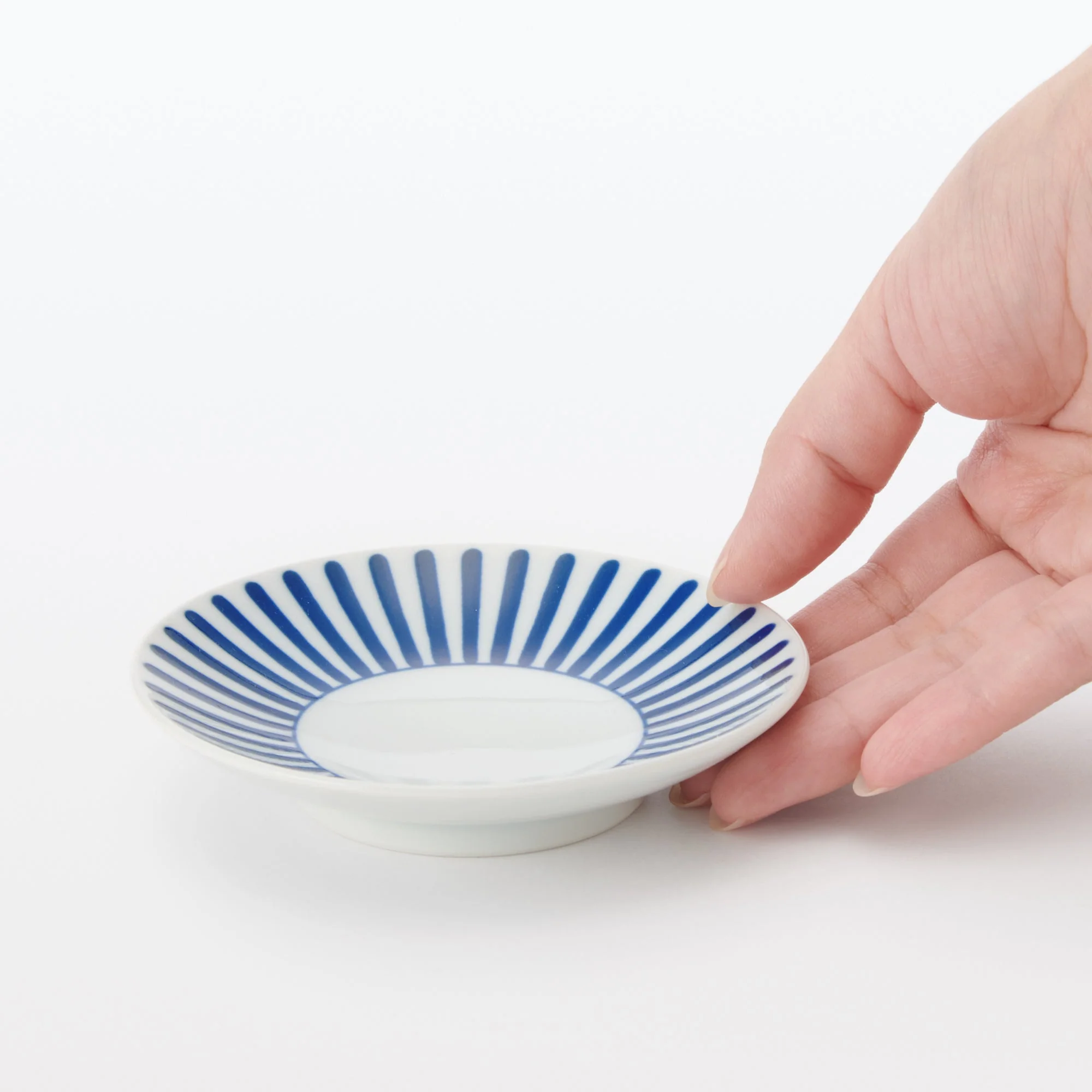 Hasami Ware Small Plate - Stripes Pattern - Image 6