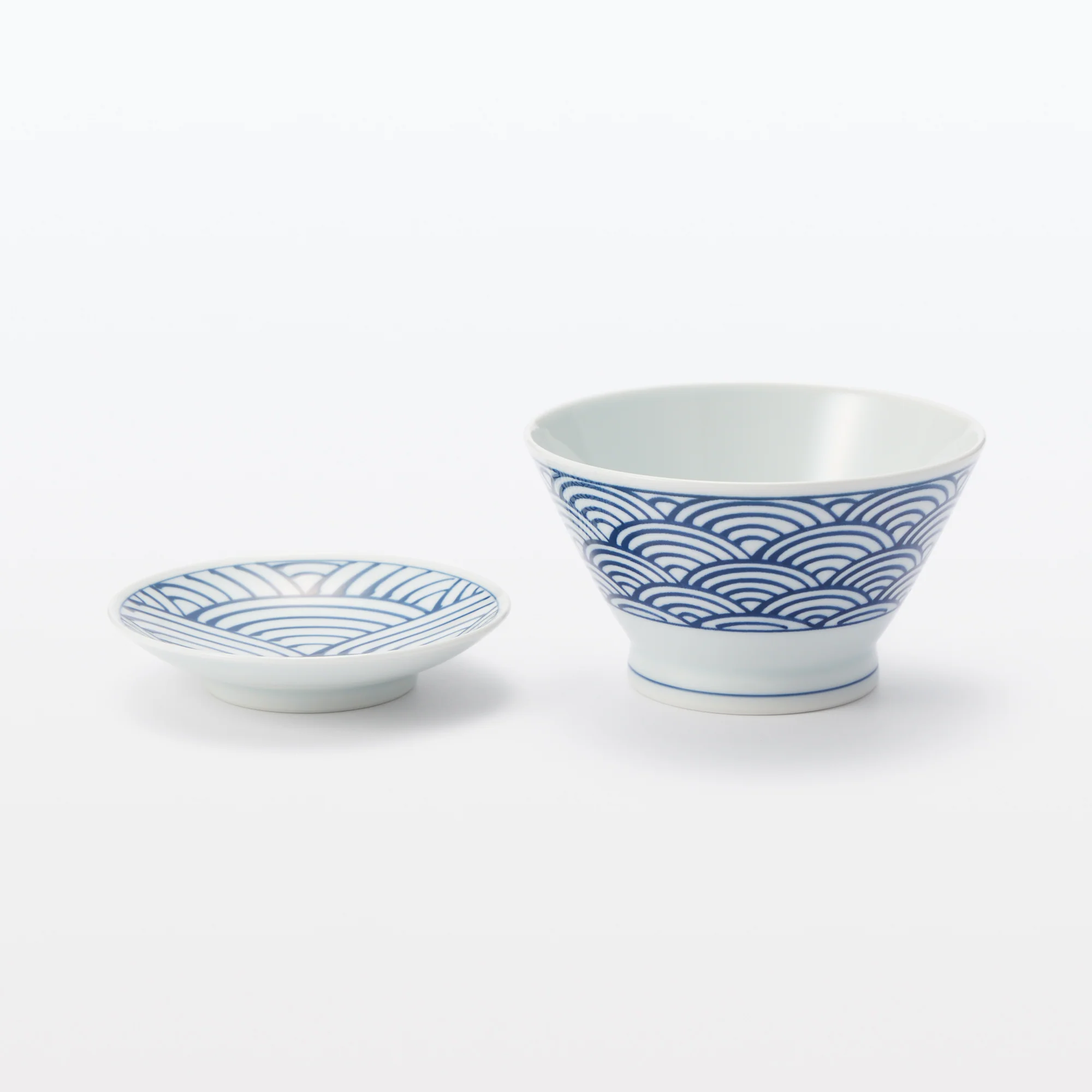 Hasami Ware Rice Bowl - Large Wave Pattern - Image 8