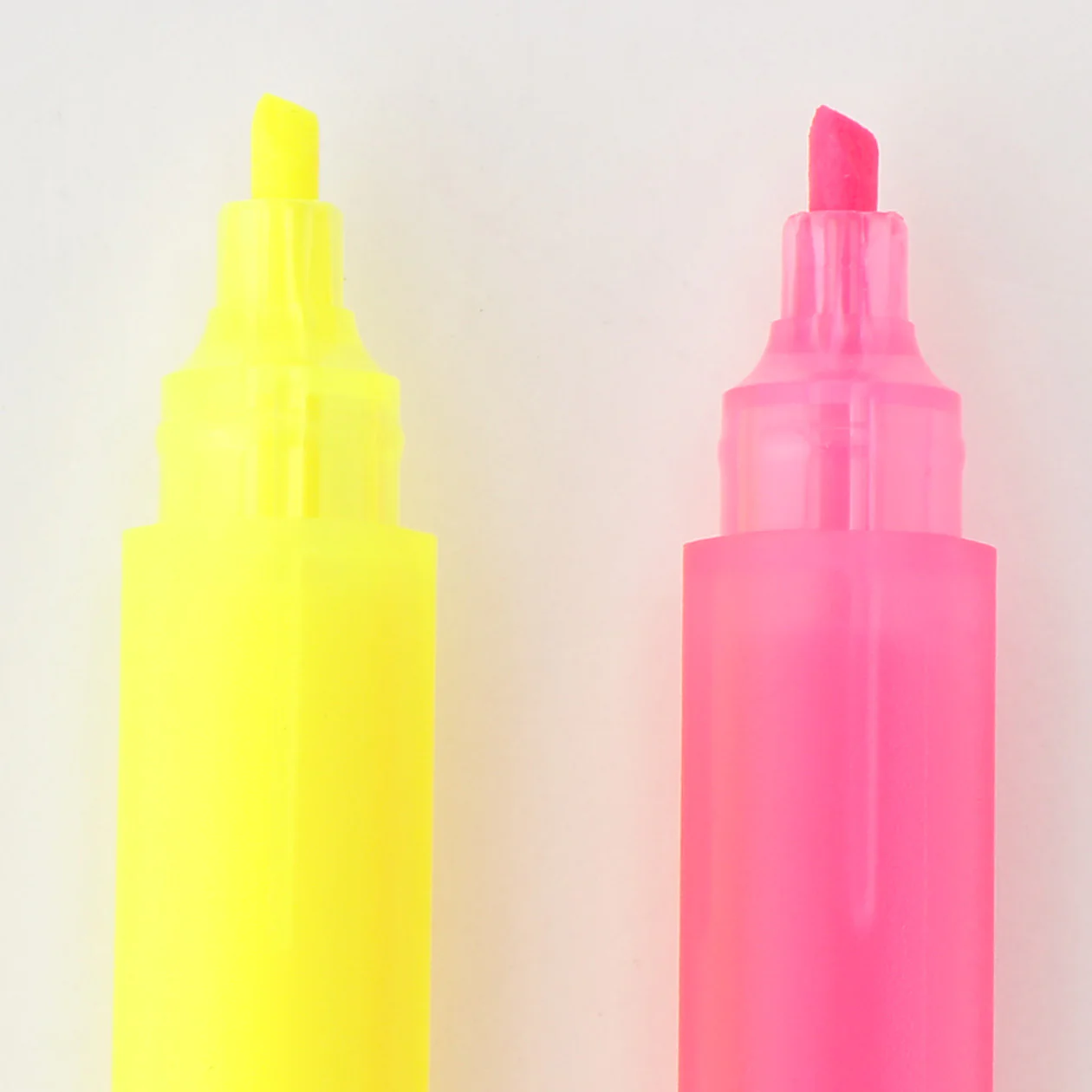 Hexagonal Water-Based Twin Marker Set - Image 3