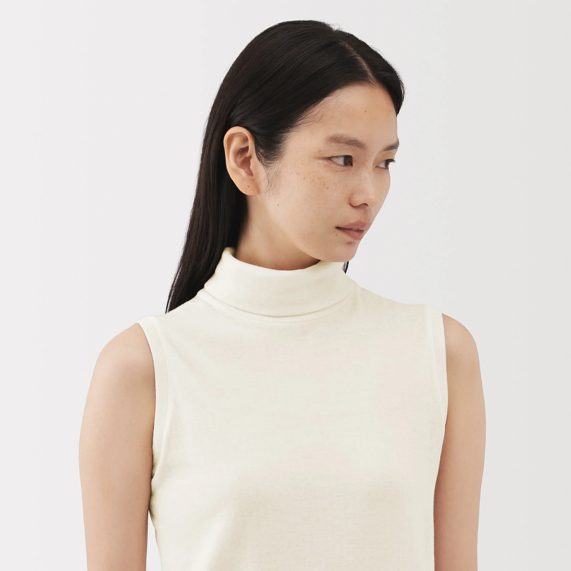 Labo Cotton Cashmere Turtleneck T-Shirt - Image 7