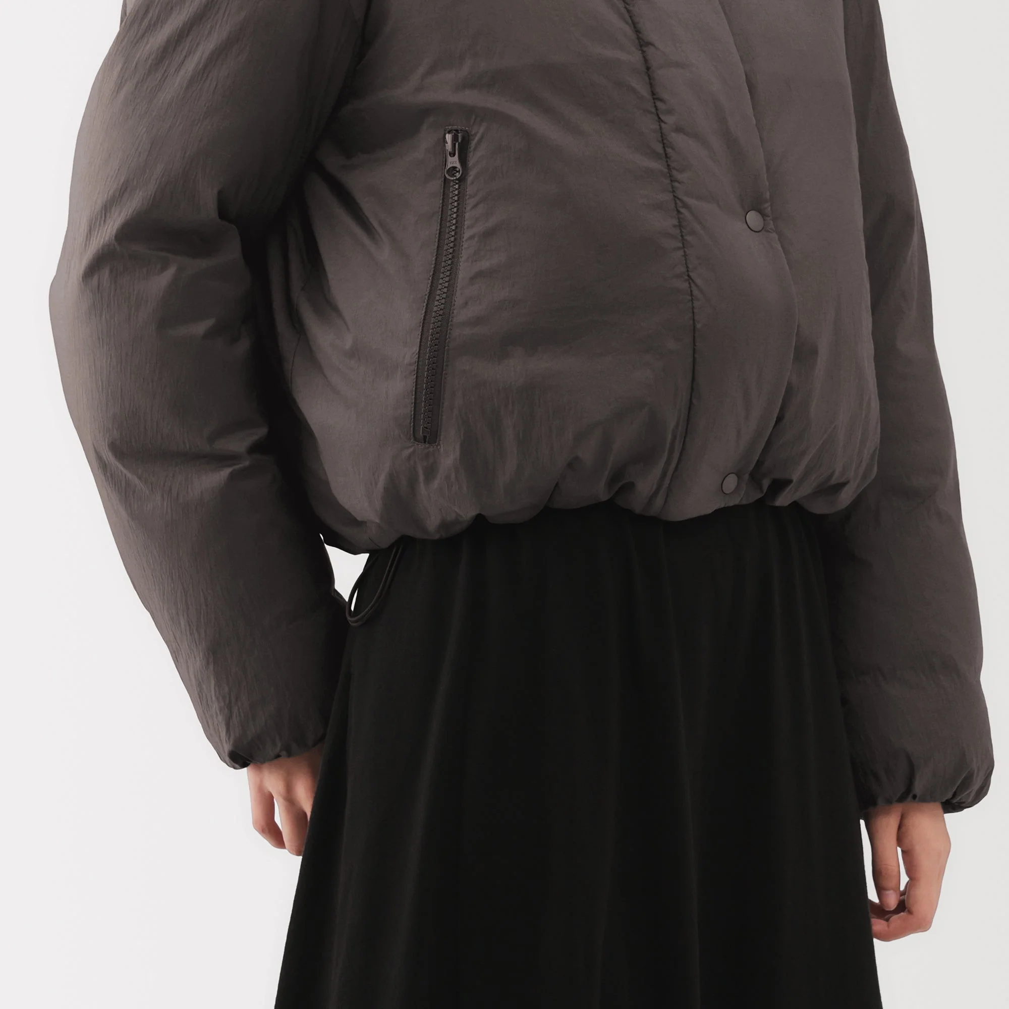 Labo Down Short Jacket - Image 10