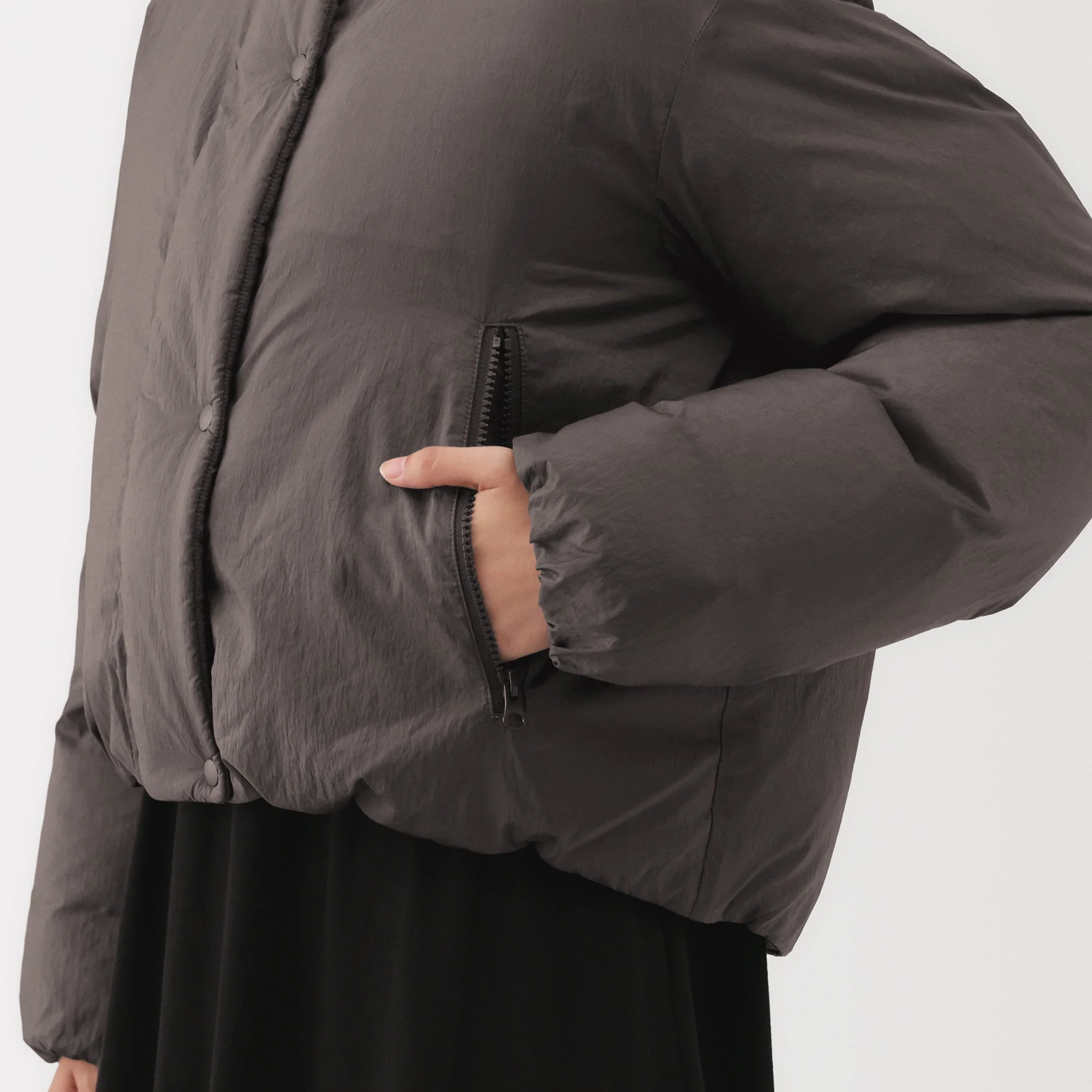 Labo Down Short Jacket - Image 9