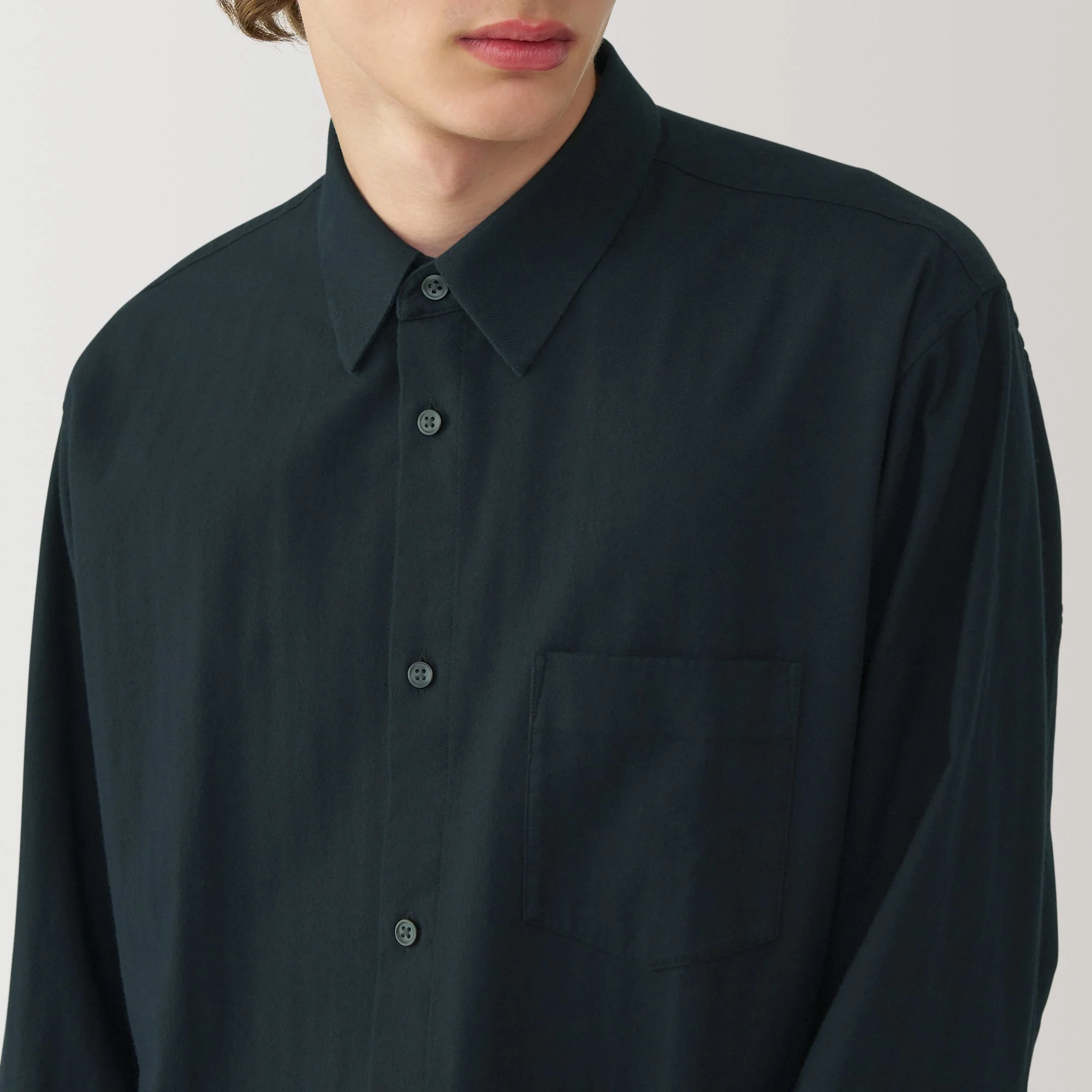 Labo Men's Brushed Cotton Twill Regular Collar Shirt - Image 7