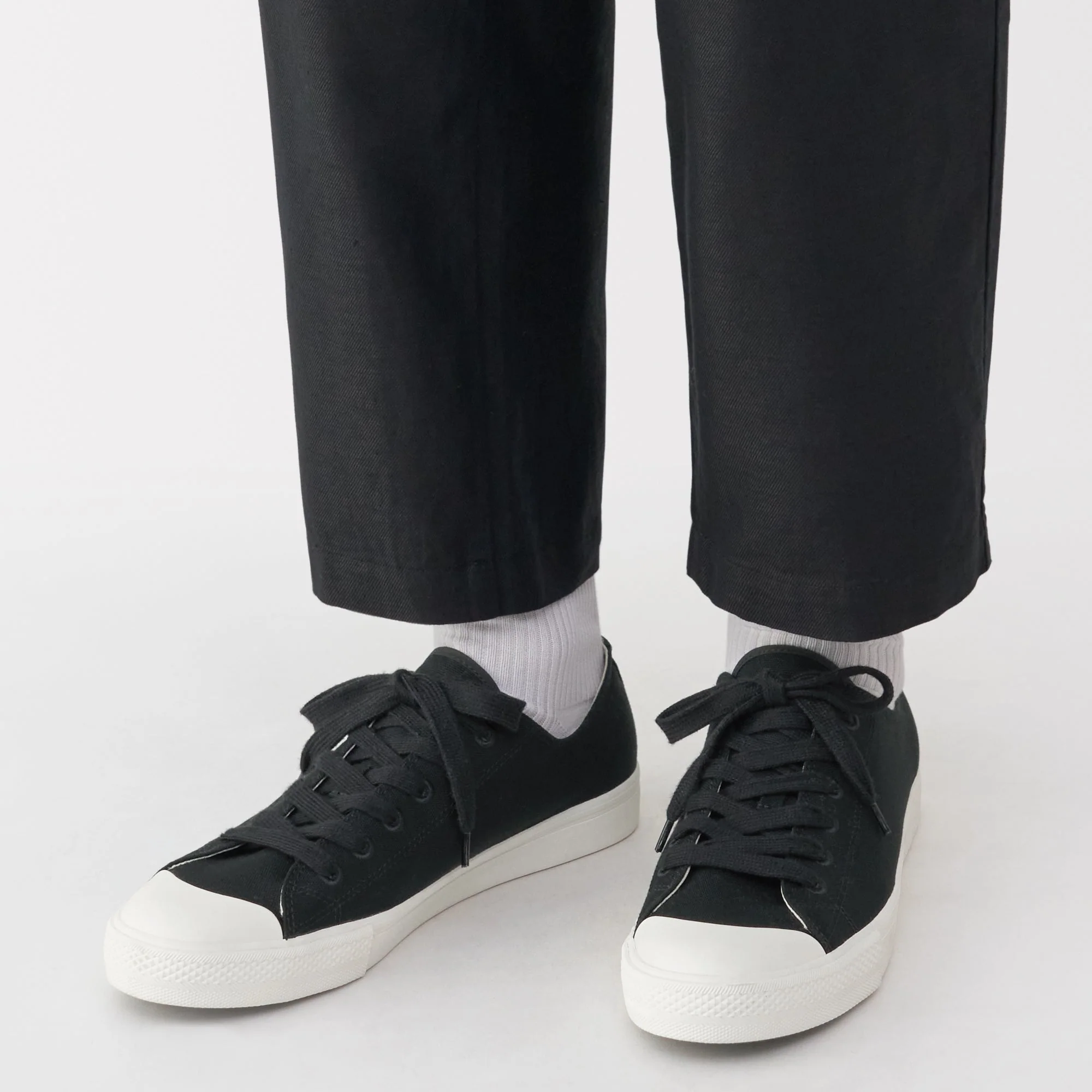 Less Tiring Sneakers - Black - Image 3