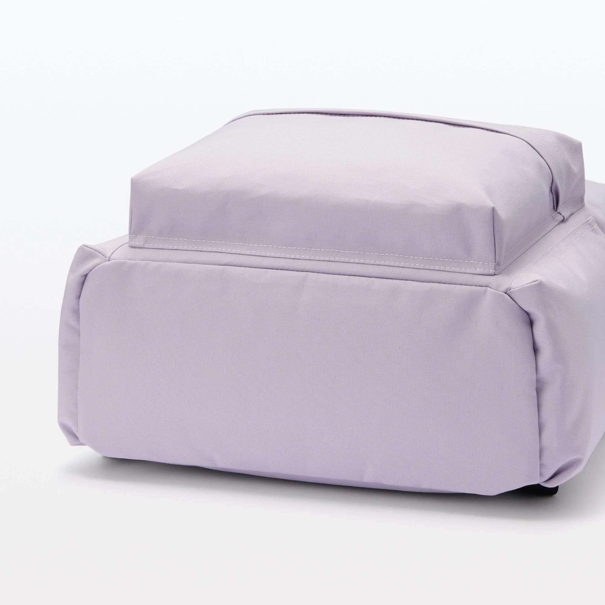 Less Tiring Water Repellent Backpack - Image 5