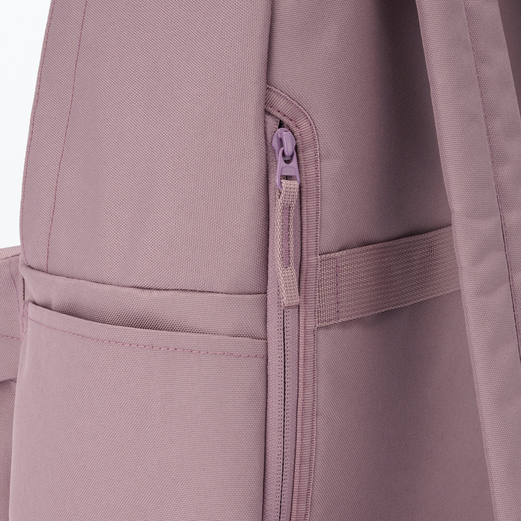 Less Tiring Water Repellent Backpack - Image 10