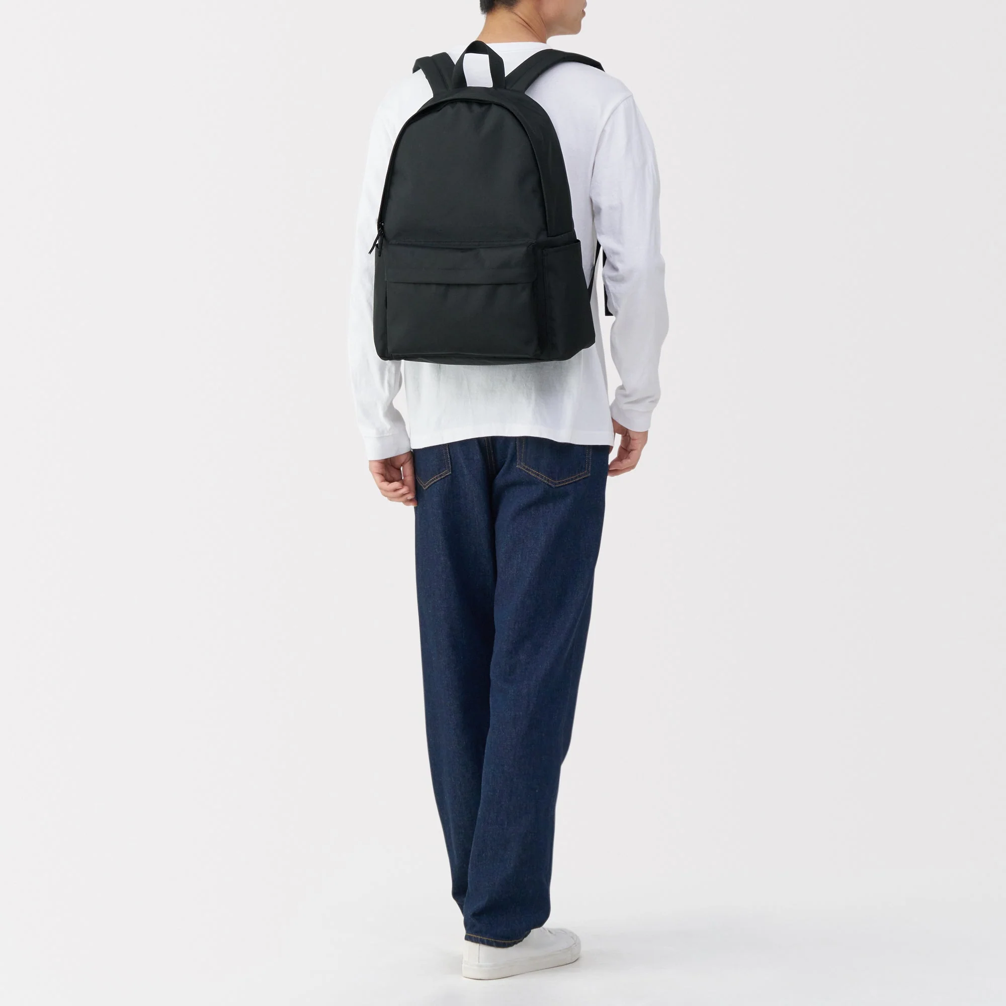 Less Tiring Water Repellent Backpack - Image 22