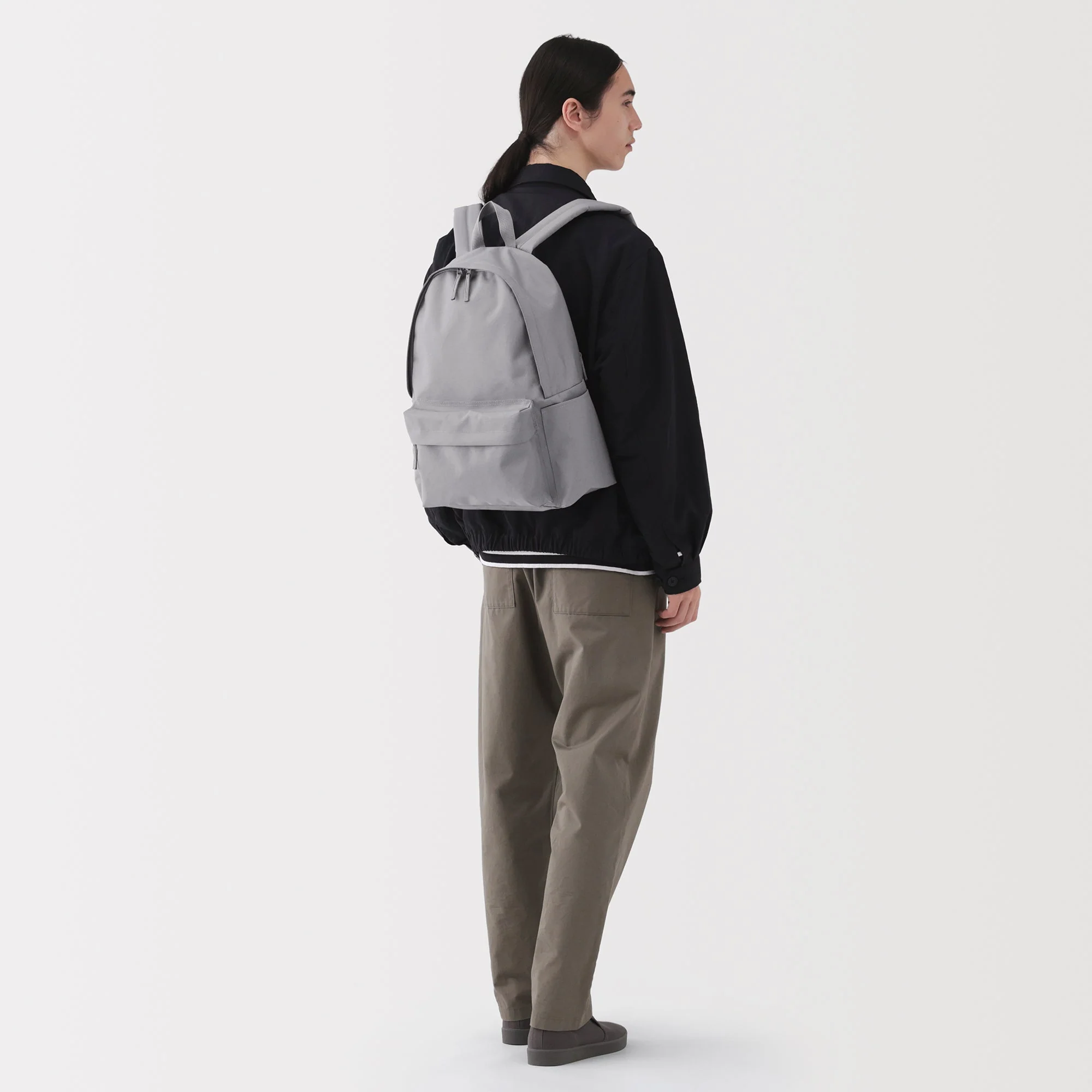 Less Tiring Water Repellent Backpack - Image 4