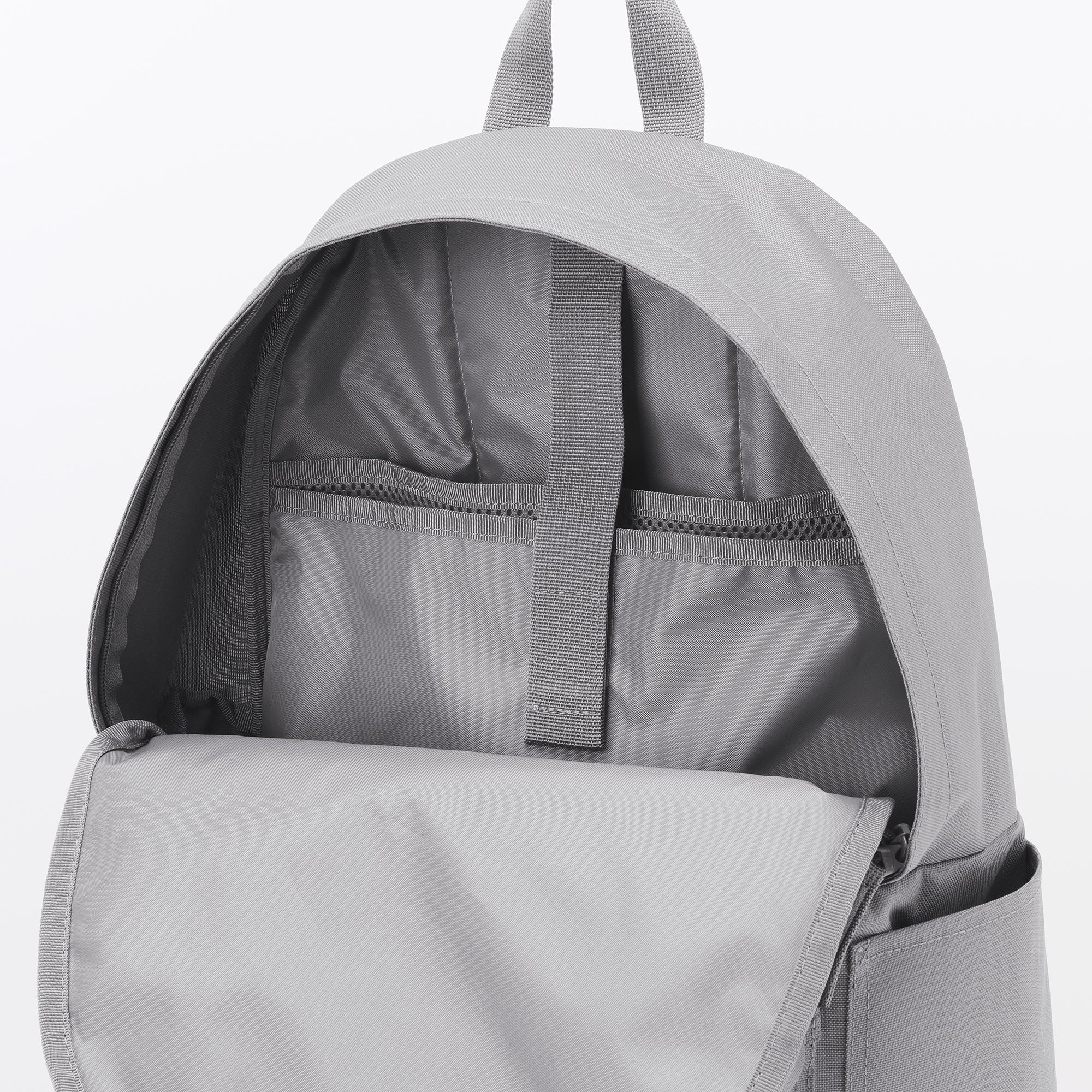 Less Tiring Water Repellent Backpack - Image 6