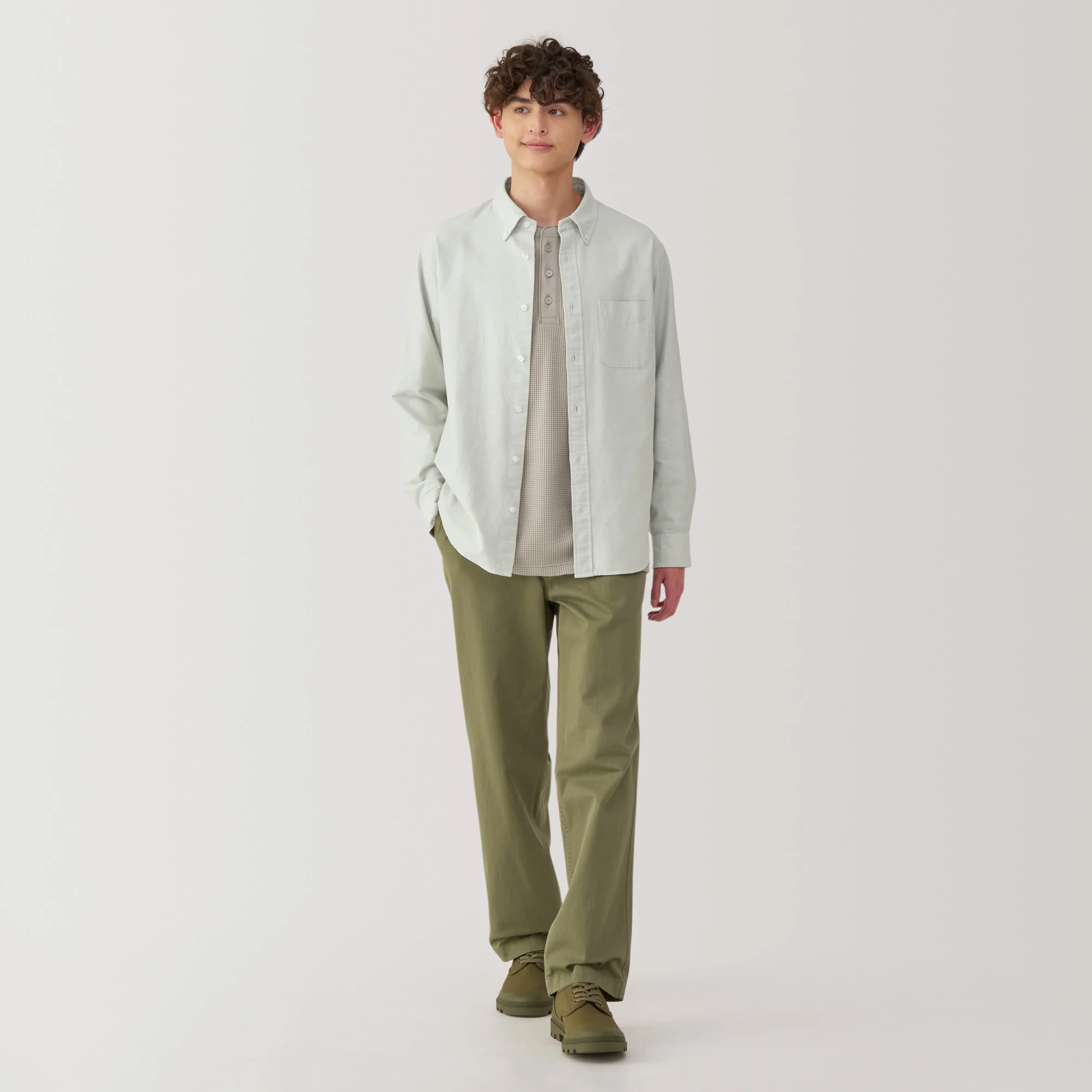 Men's Washed Oxford Button Down Long Sleeve Shirt - Image 4