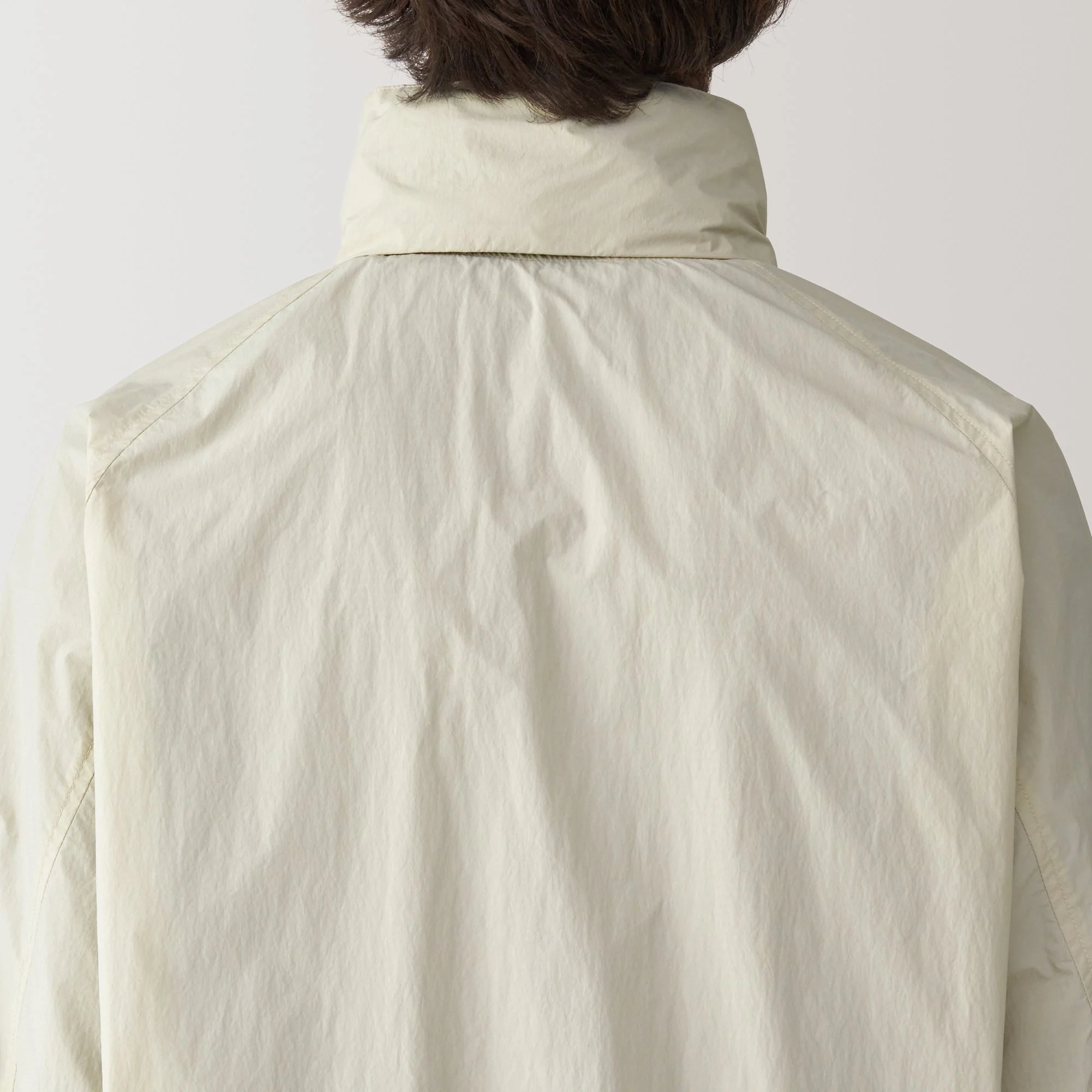 Men's Water Repellent Nylon Packable Windbreaker - Image 10