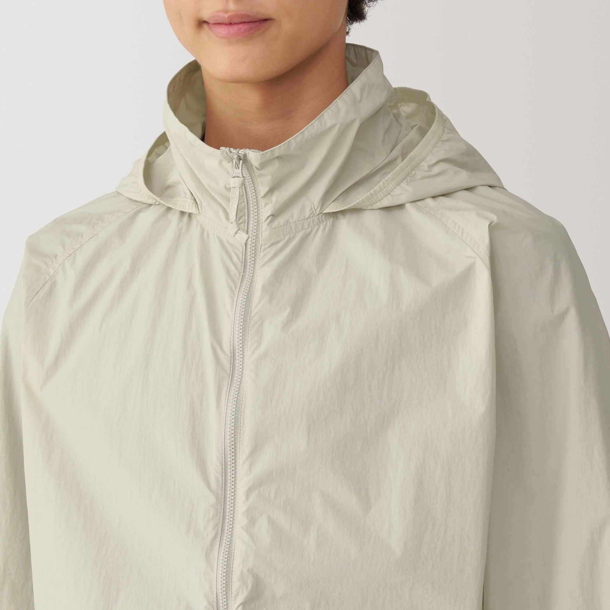 Men's Water Repellent Nylon Packable Windbreaker - Image 7
