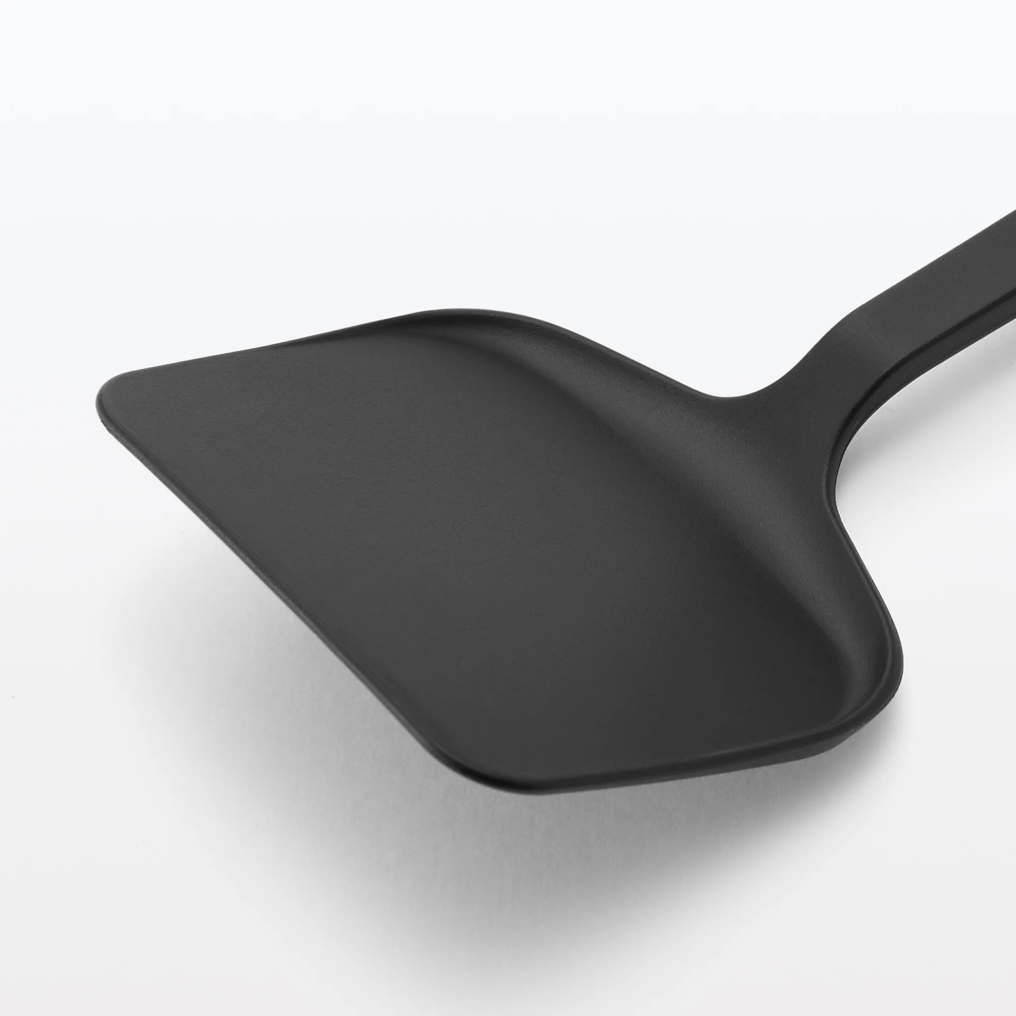 Nylon Turner - Image 5
