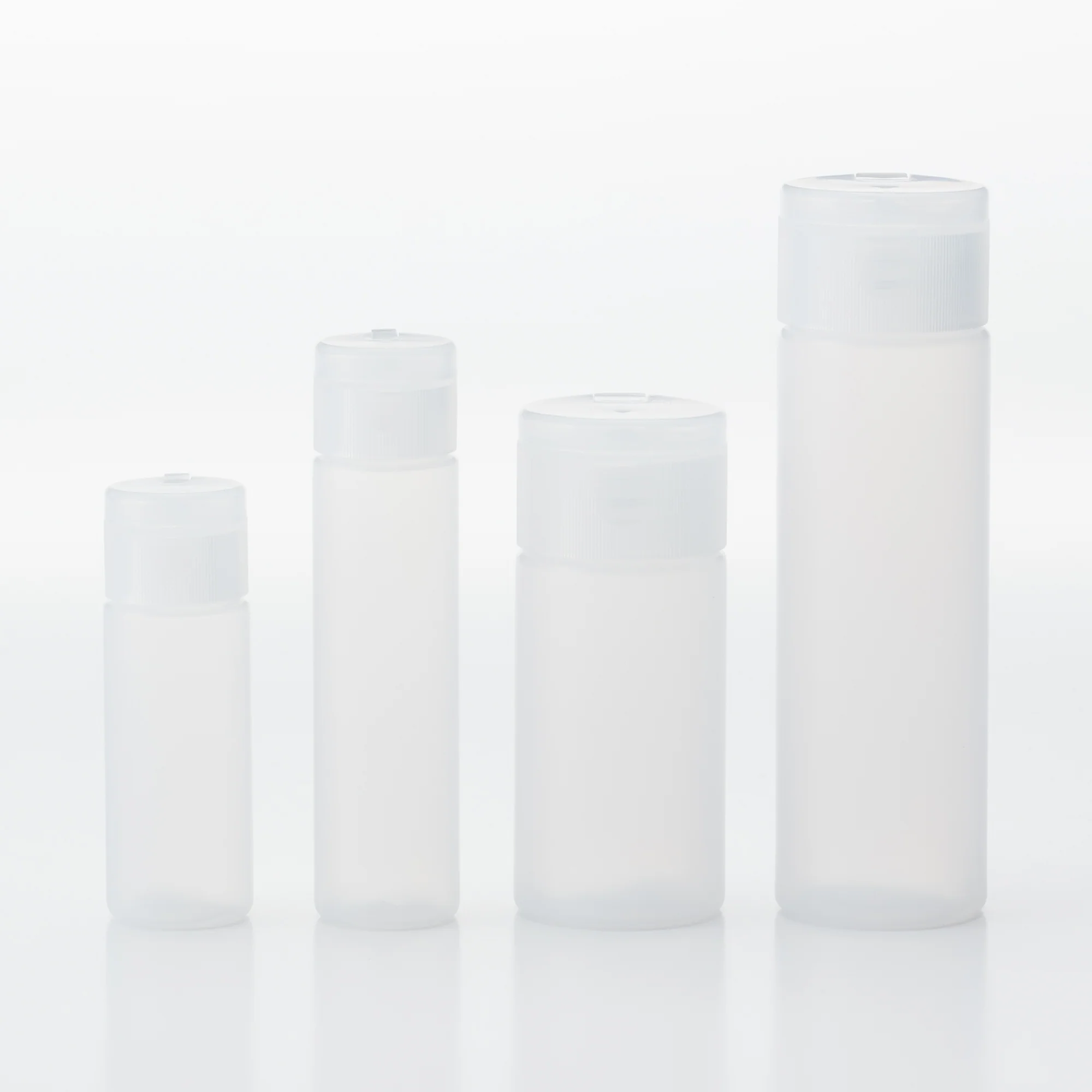 Polyethylene Petit Bottle With Cap - Image 10