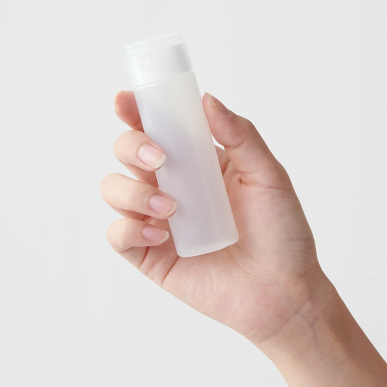 Polyethylene Petit Bottle With Cap - Image 9