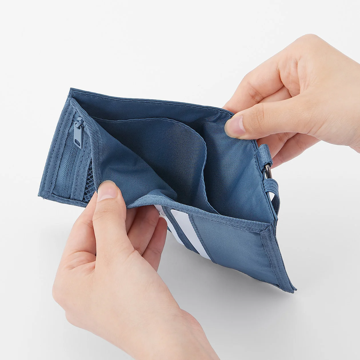Polyester Travel Wallet - Image 14