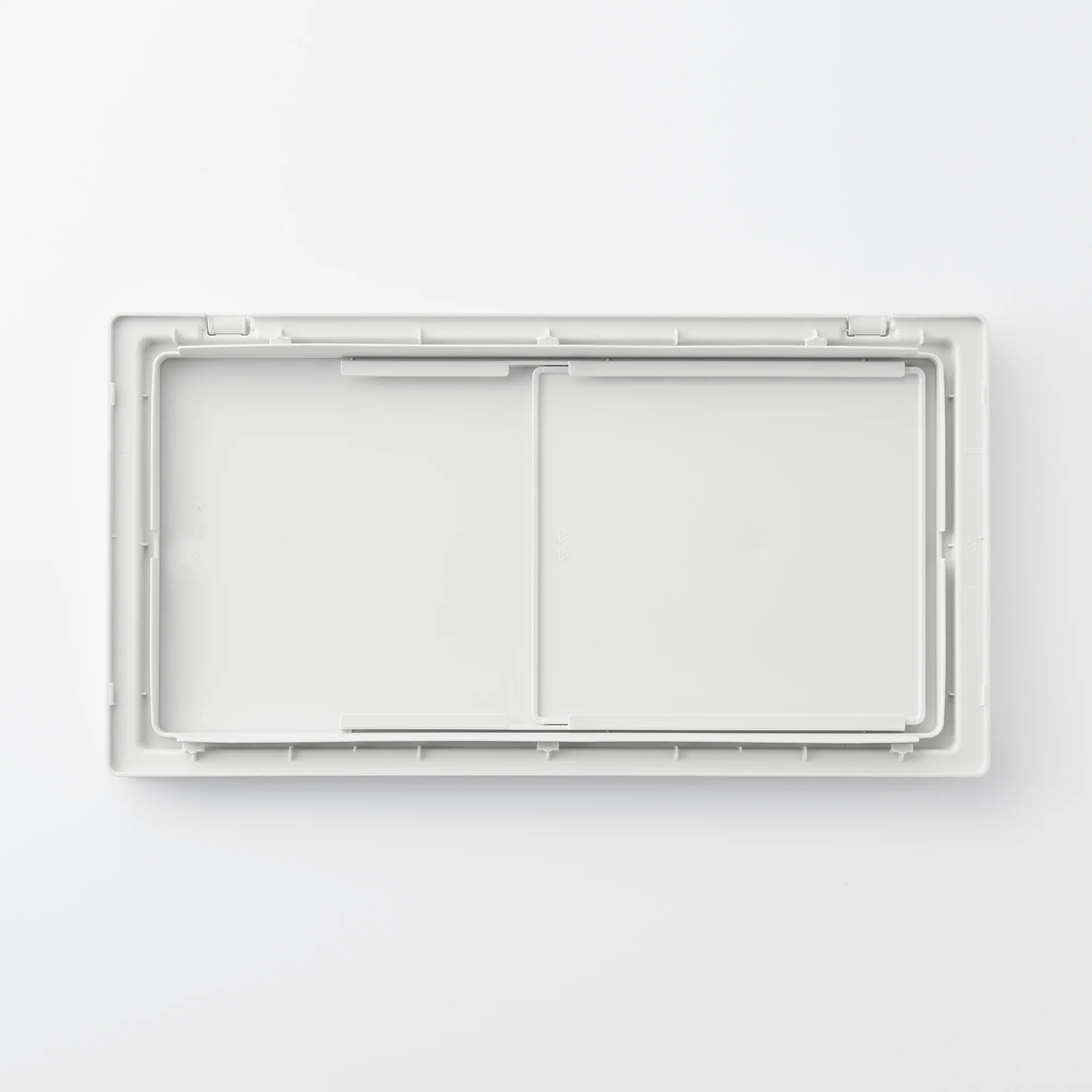 Polypropylene Lid for Dust Bin With Sliding Window - Image 4