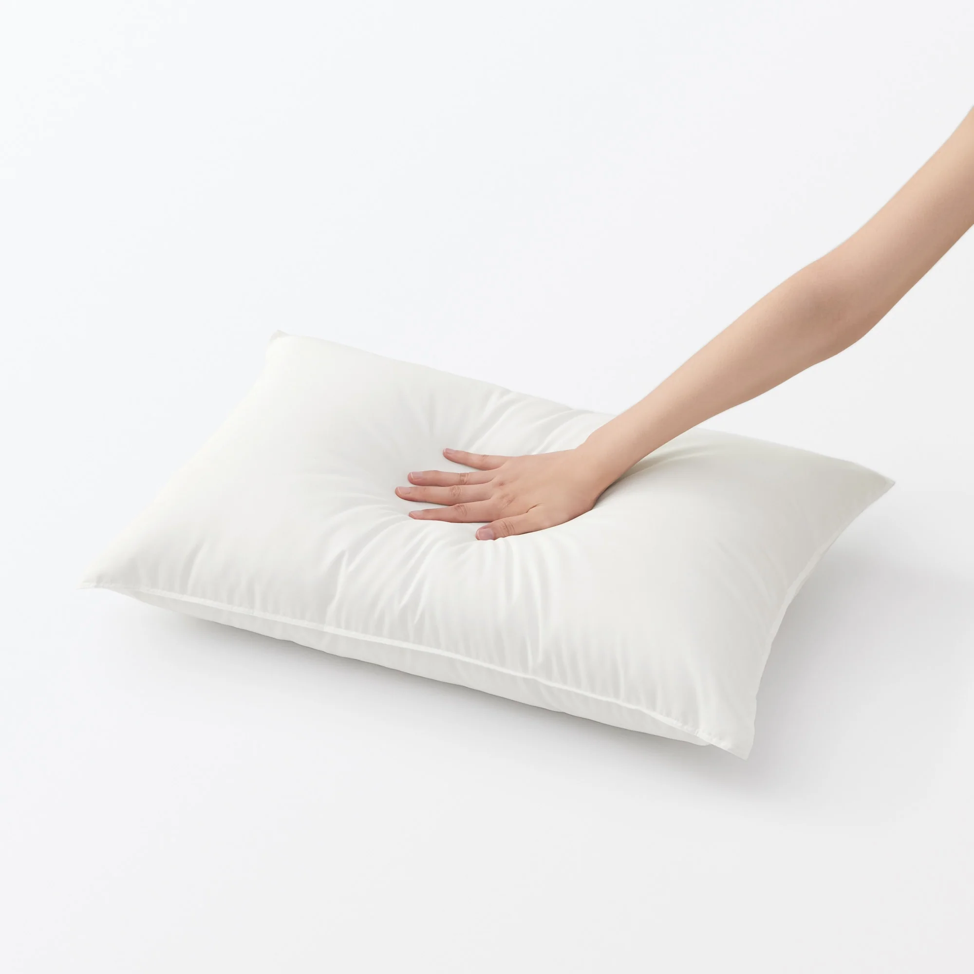 Quick Dry Fluffy Pillow (43 x 63 cm) - Image 3