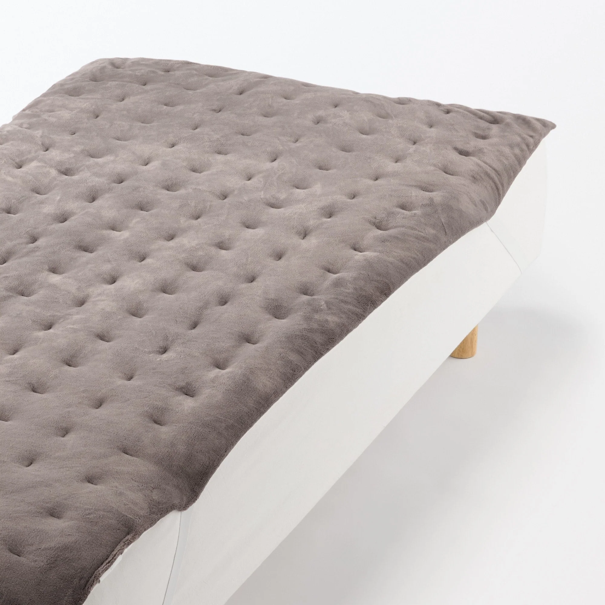 Recycled Polyester Quilted Bed Pad - Single - Image 8