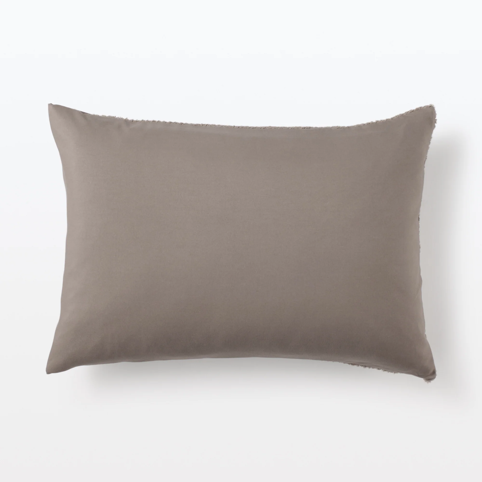 Recycled Polyester Warm Fibre Pillowcase - 43 x 63 cm - Image 2