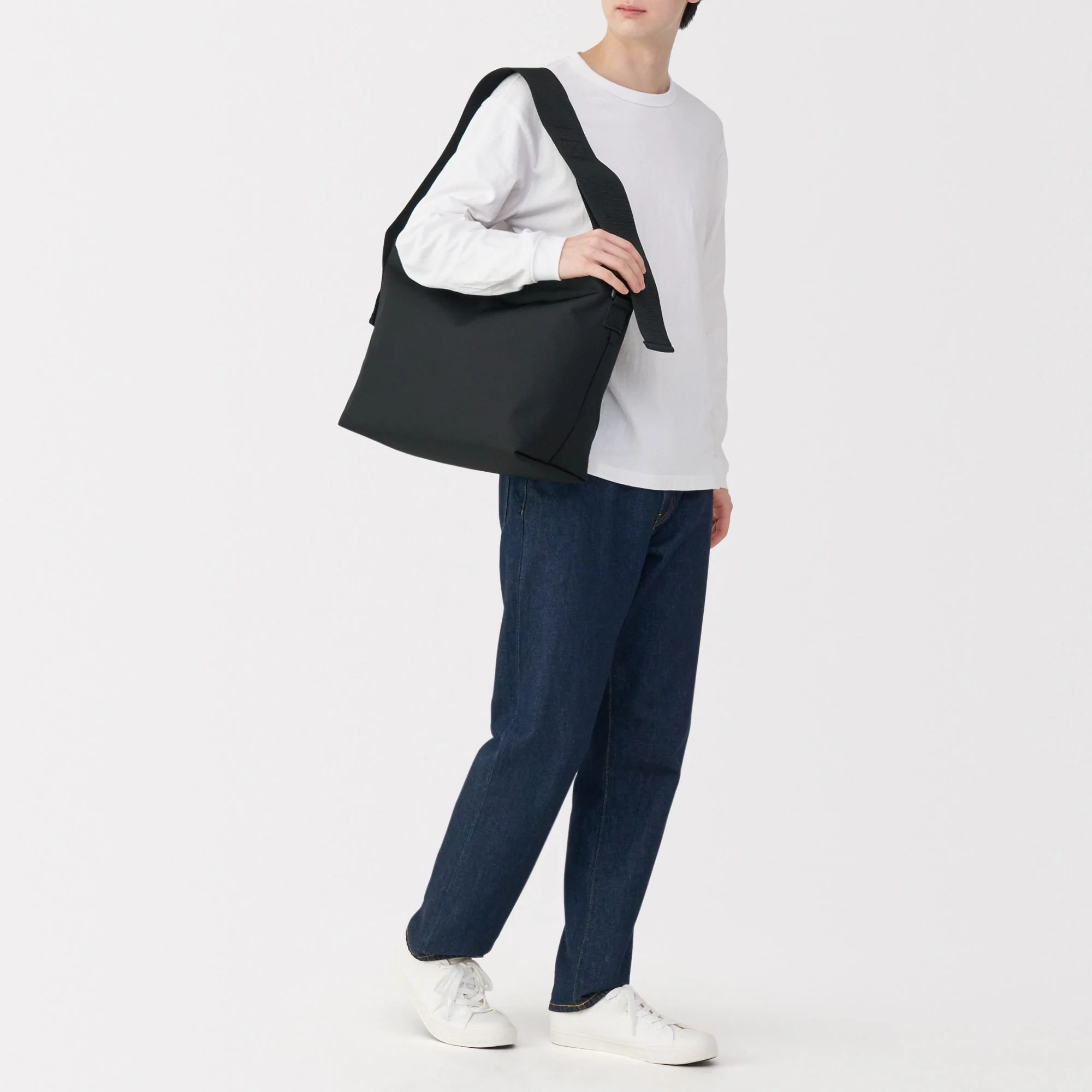 Recycled Wide Strap Shoulder Bag - Image 9