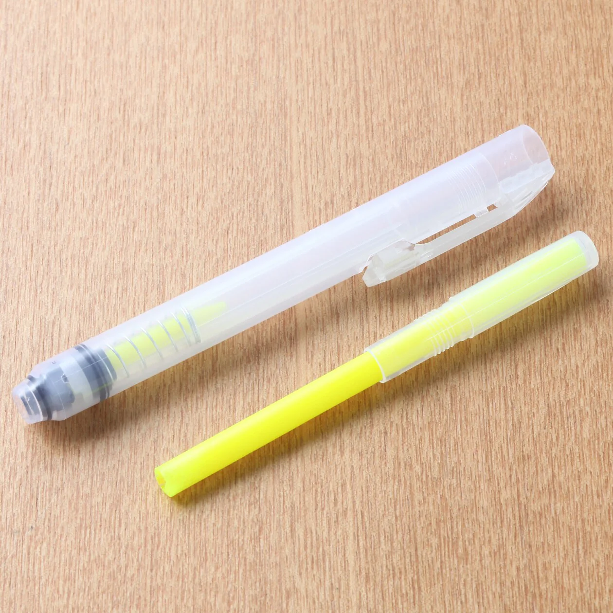 Retractable Highlighter - Image 4