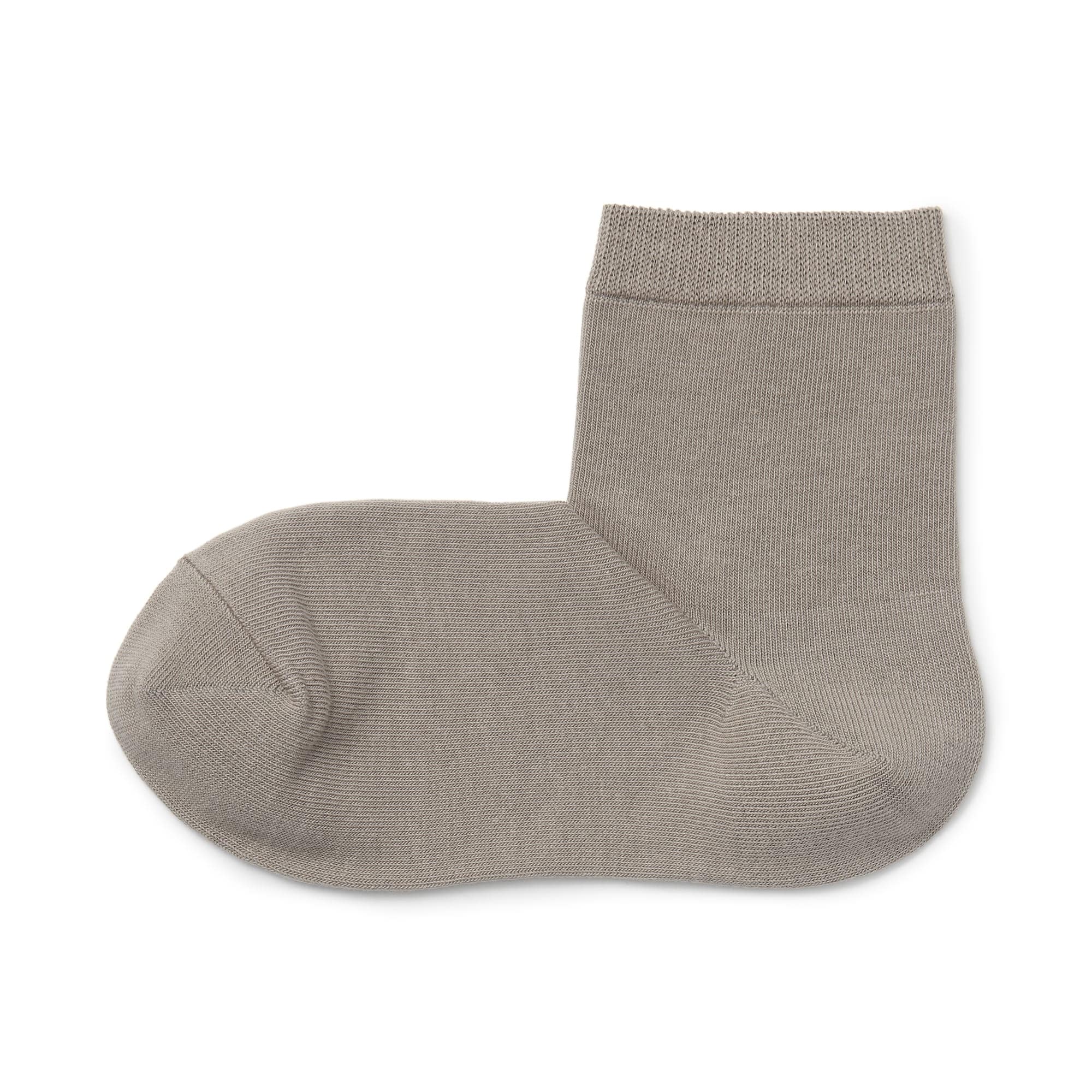 Right Angle Loose Top Short Socks - Image 25
