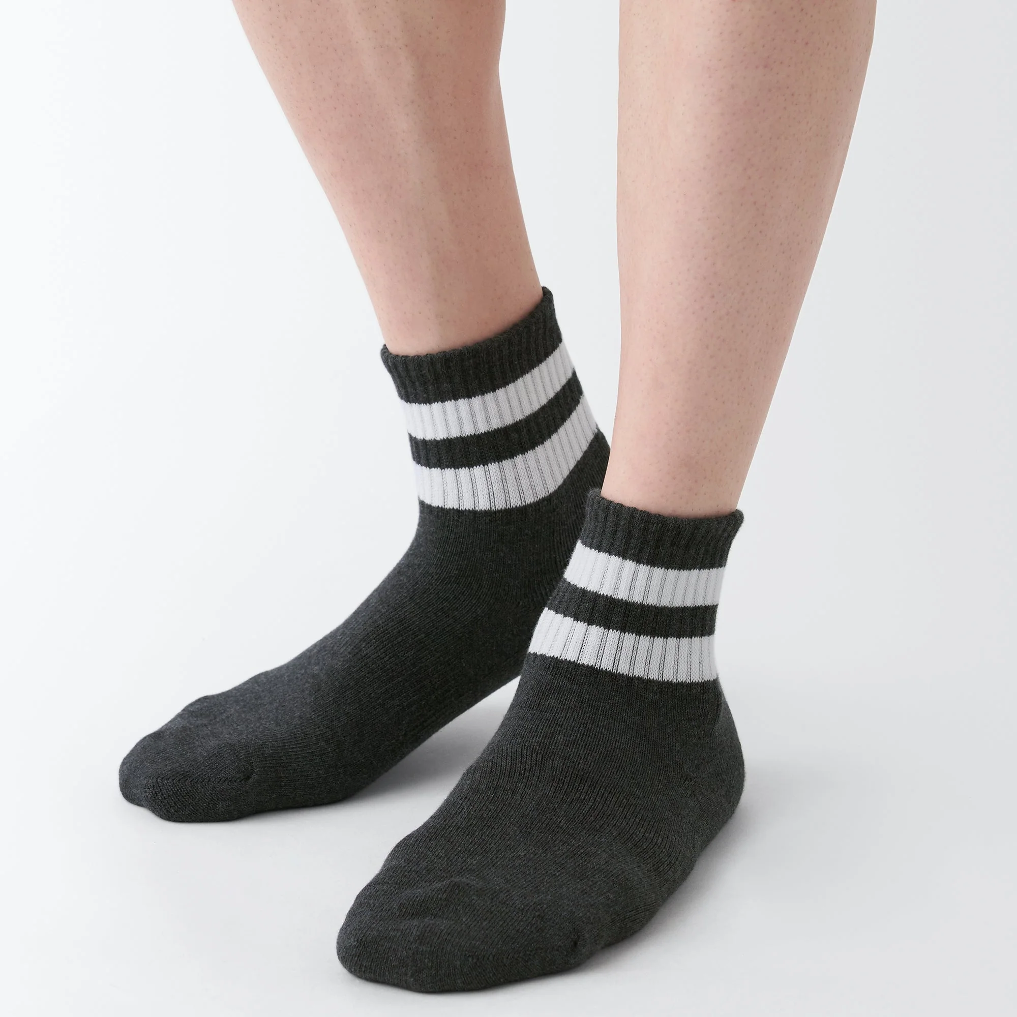 Right Angle Pile Short Socks - Stripe - Image 3