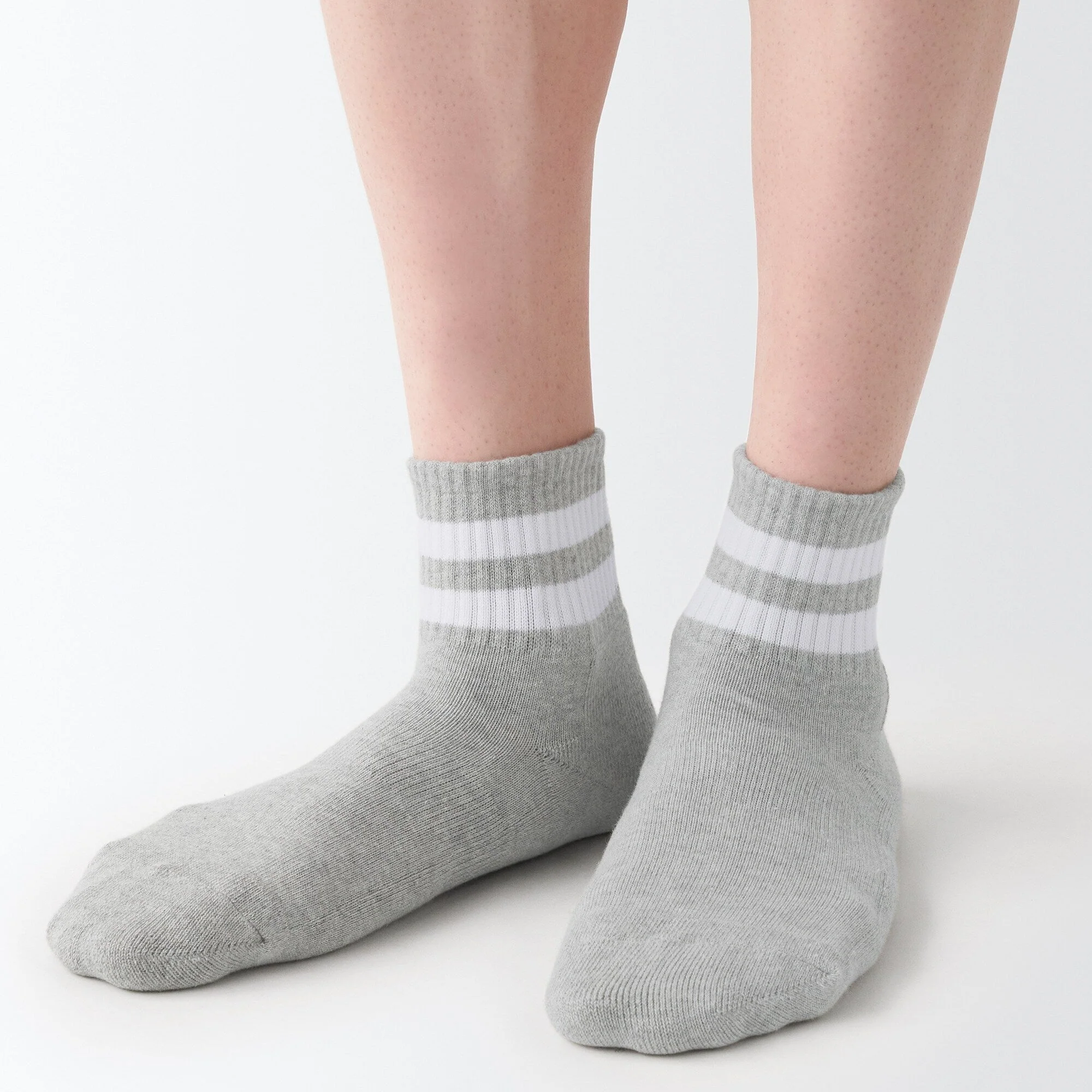 Right Angle Pile Short Socks - Stripe - Image 5