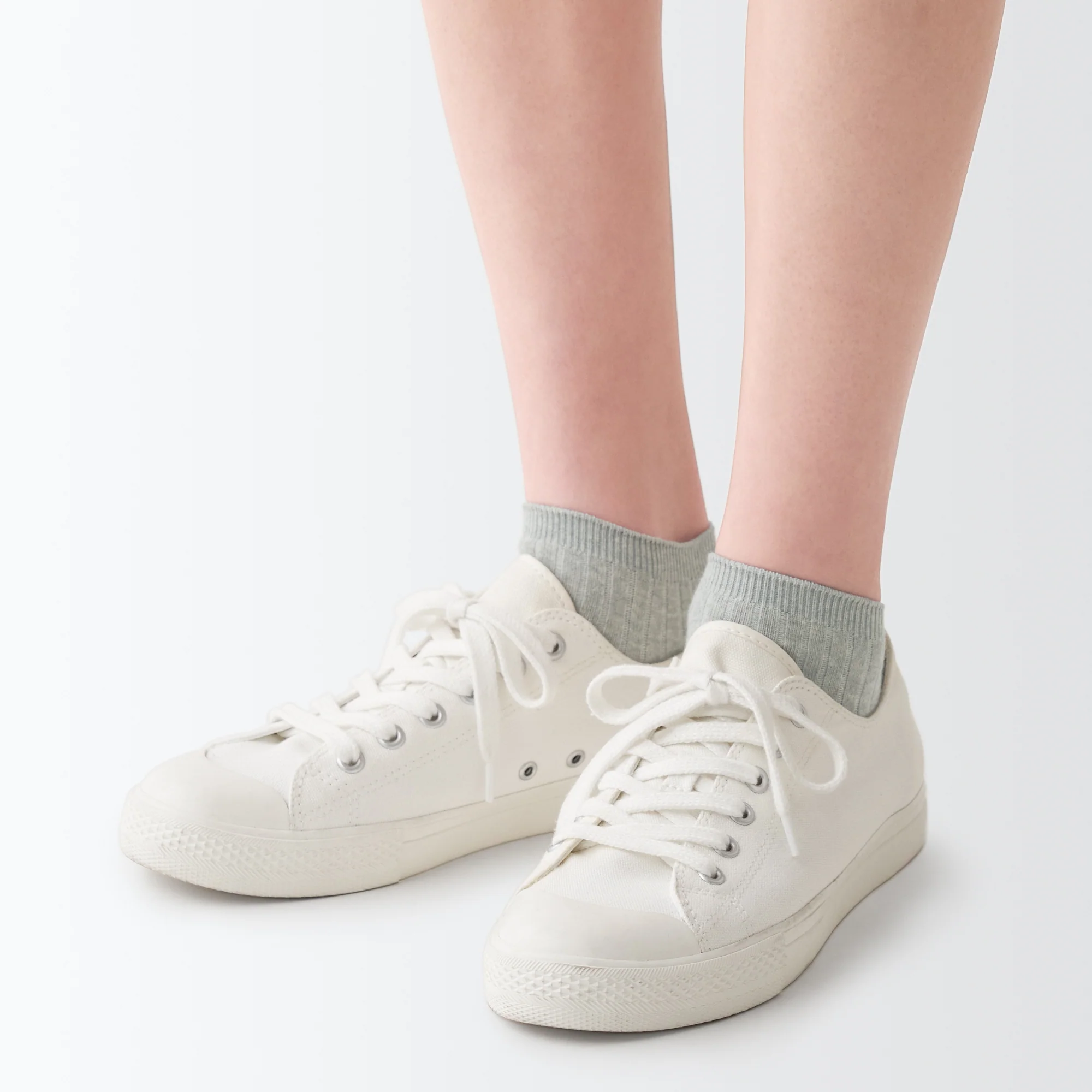 Right Angle Ribbed Sneaker Socks - Image 10